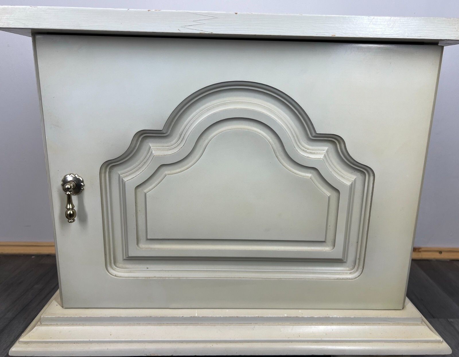 Pair Of Bedside Tables Antique French Shabby Chic Style Carved Cabinets Lot 2899 photo vinterior