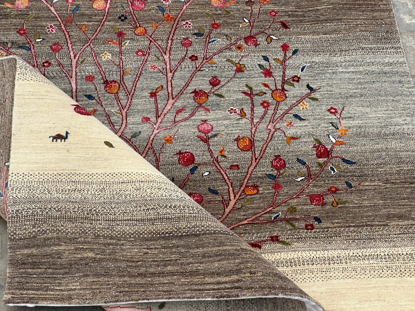 Tapis en laine noué à la main 275 x 365 cm pour salon, motif arbre, beige et marron photo buy
