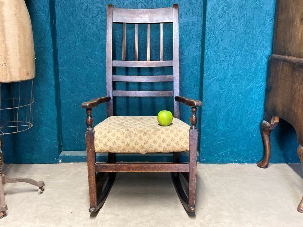 A Charming Early Antique Country Oak Rocking Chair photo 215.0