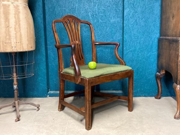 A Good Sound Antique Country House Elbow Chair photo 225.0