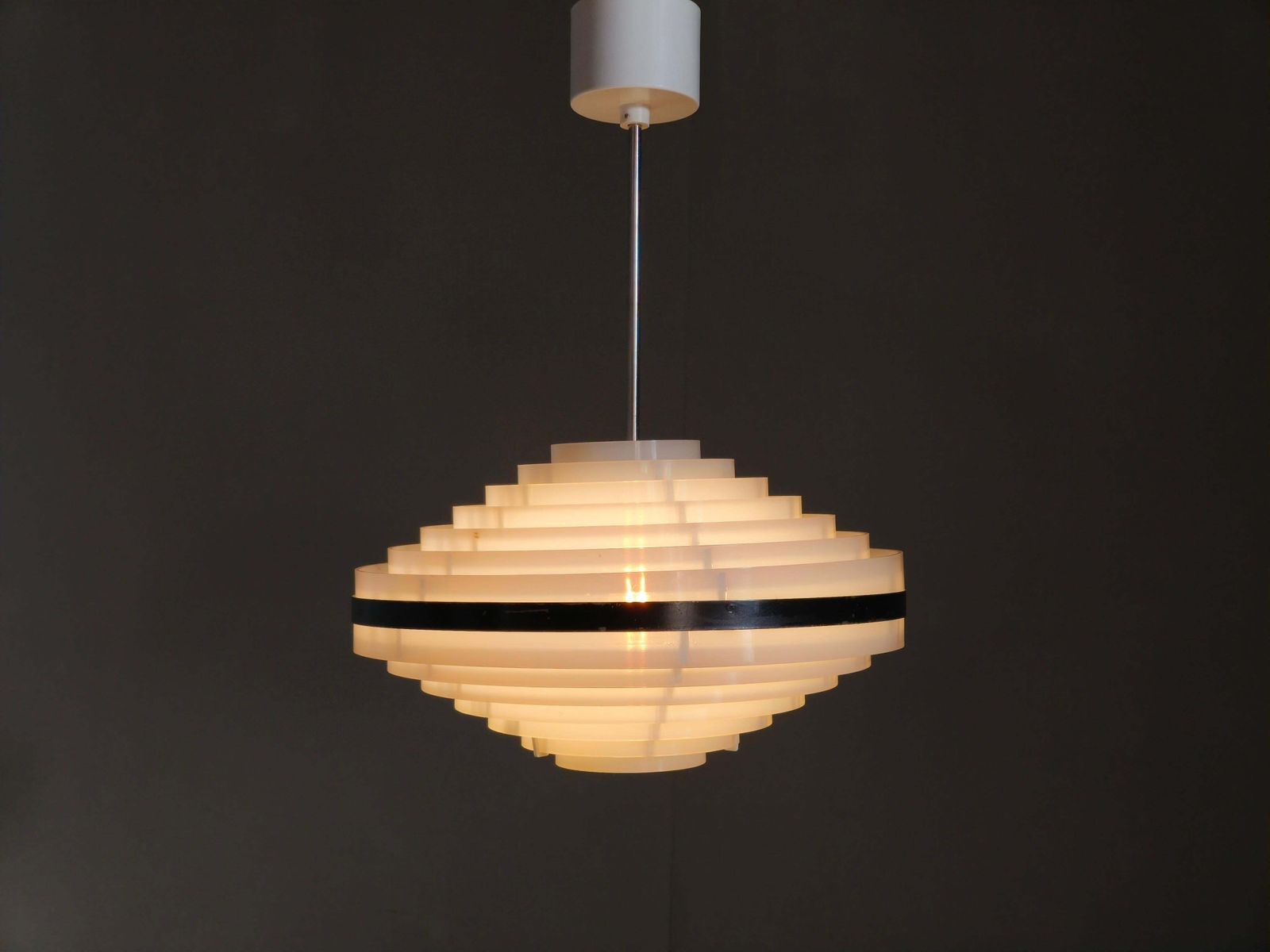 photo vintage Tsjechoslowaakse Space Age ufo-hanglamp, jaren 1960
