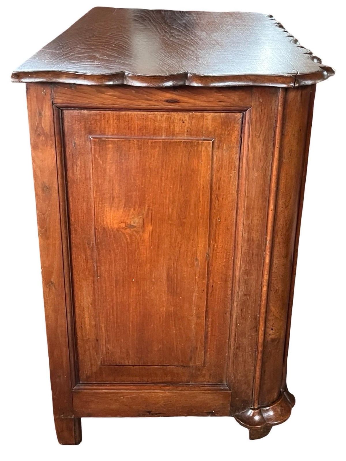Dutch Walnut Serpentine Front Chest Of Drawers photo for sale