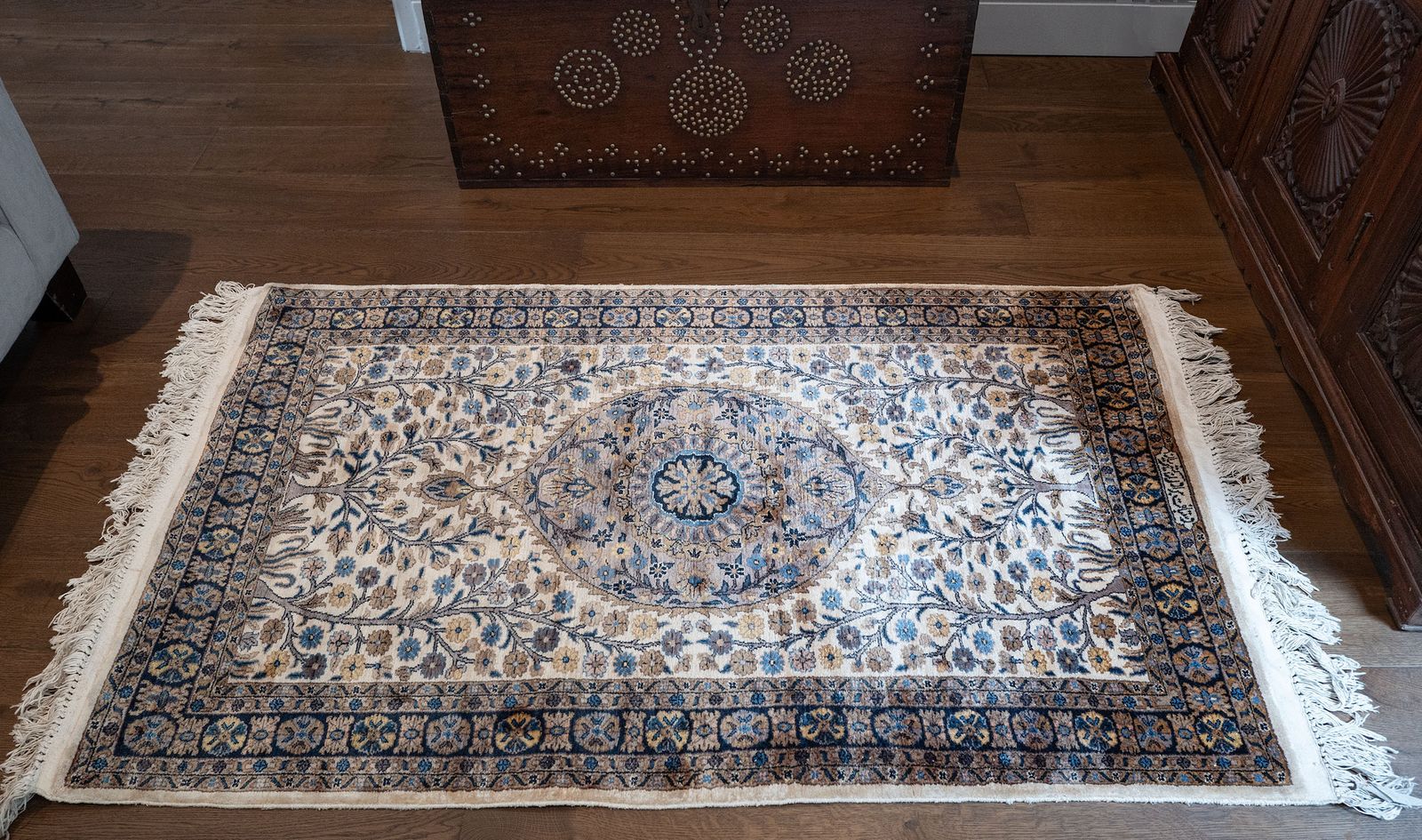 Fine Hand Knotted Full Silk  Beige Oriental Rug