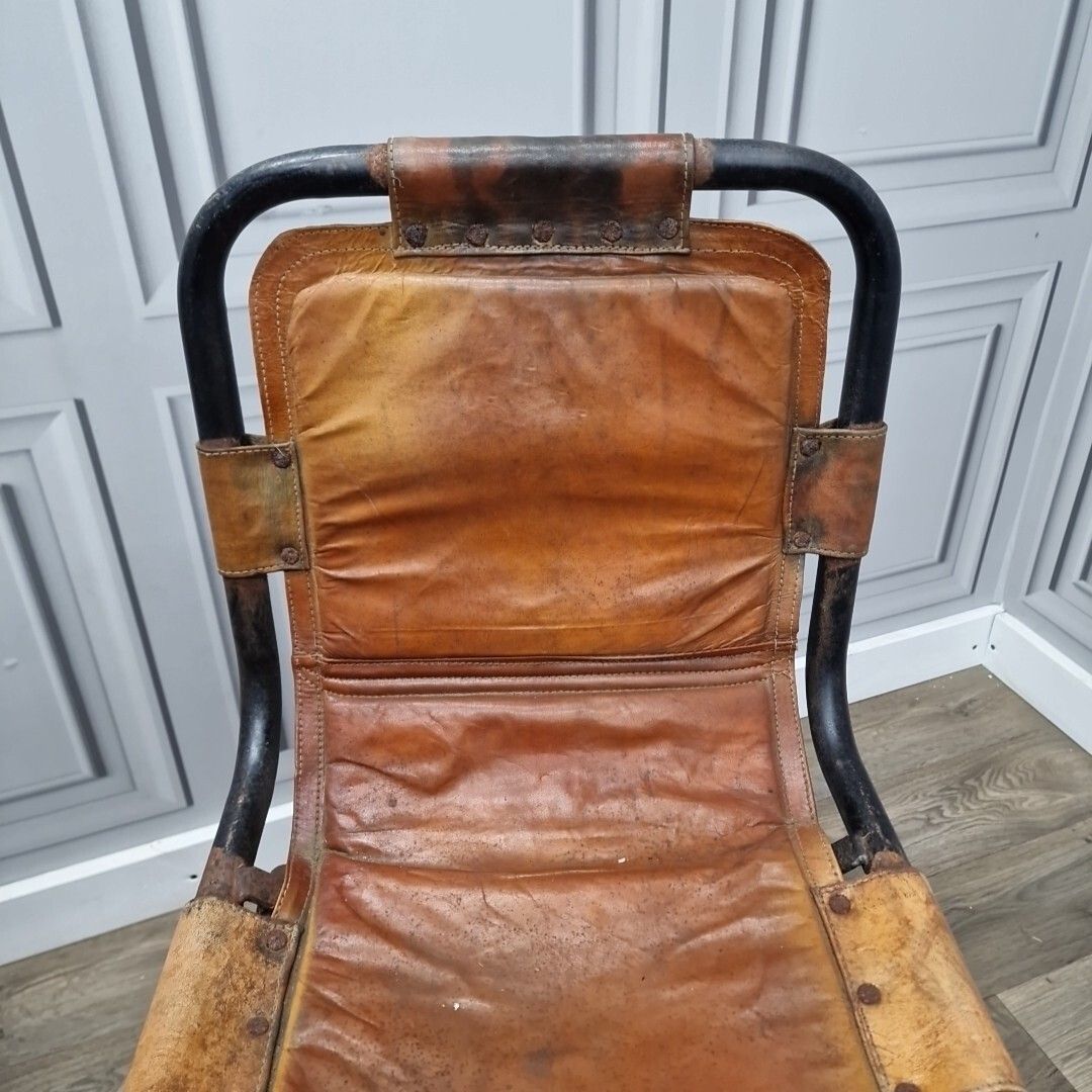 photo furniture Vintage Pair Metal Chairs Leather Saddle Industrial Seats Charlotte Perriand ?