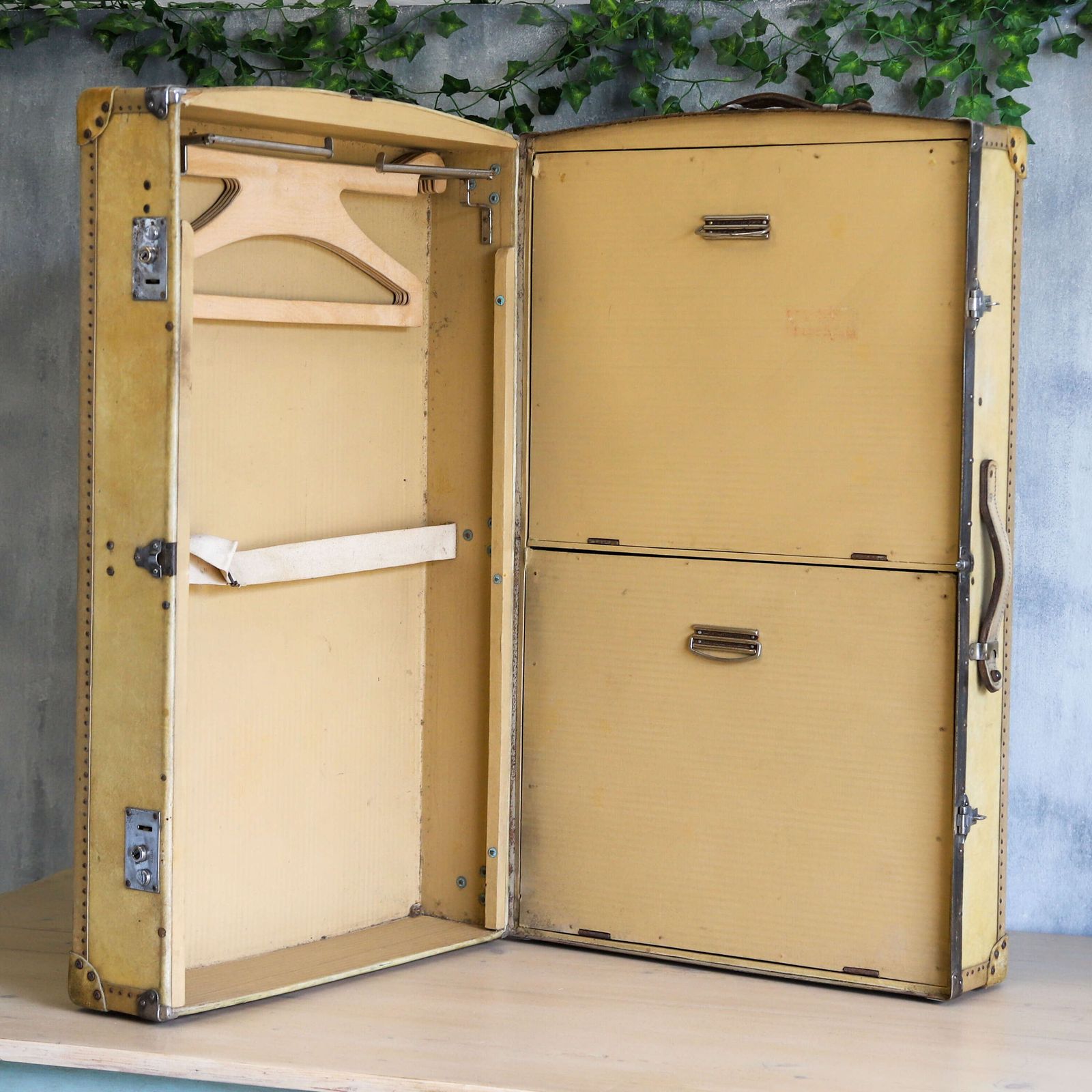 English Vellum Compactum Travel Trunk — Early 20th Century Wardrobe Luggage, C.1920s photo 525.0