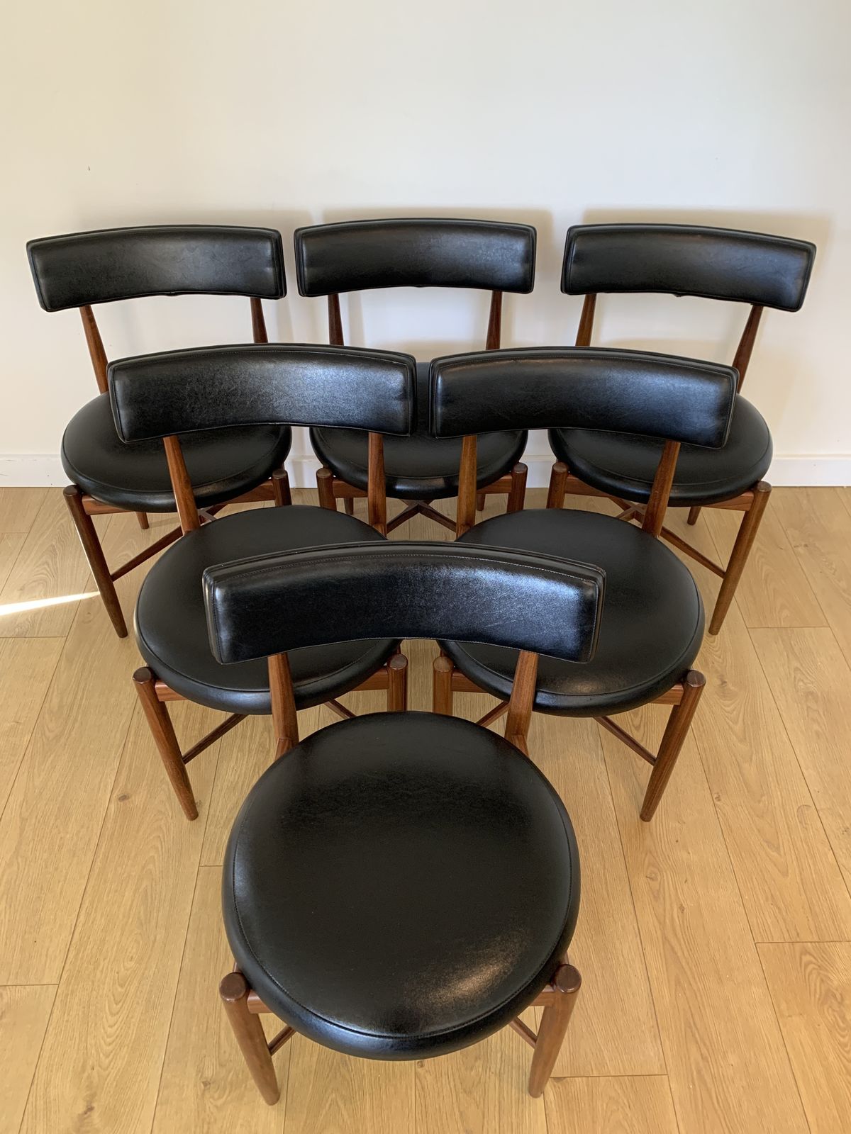 Restored G Plan Fresco Extending Table & 6 (Or 8) Victor Wilkins Dining Chairs photo vinterior