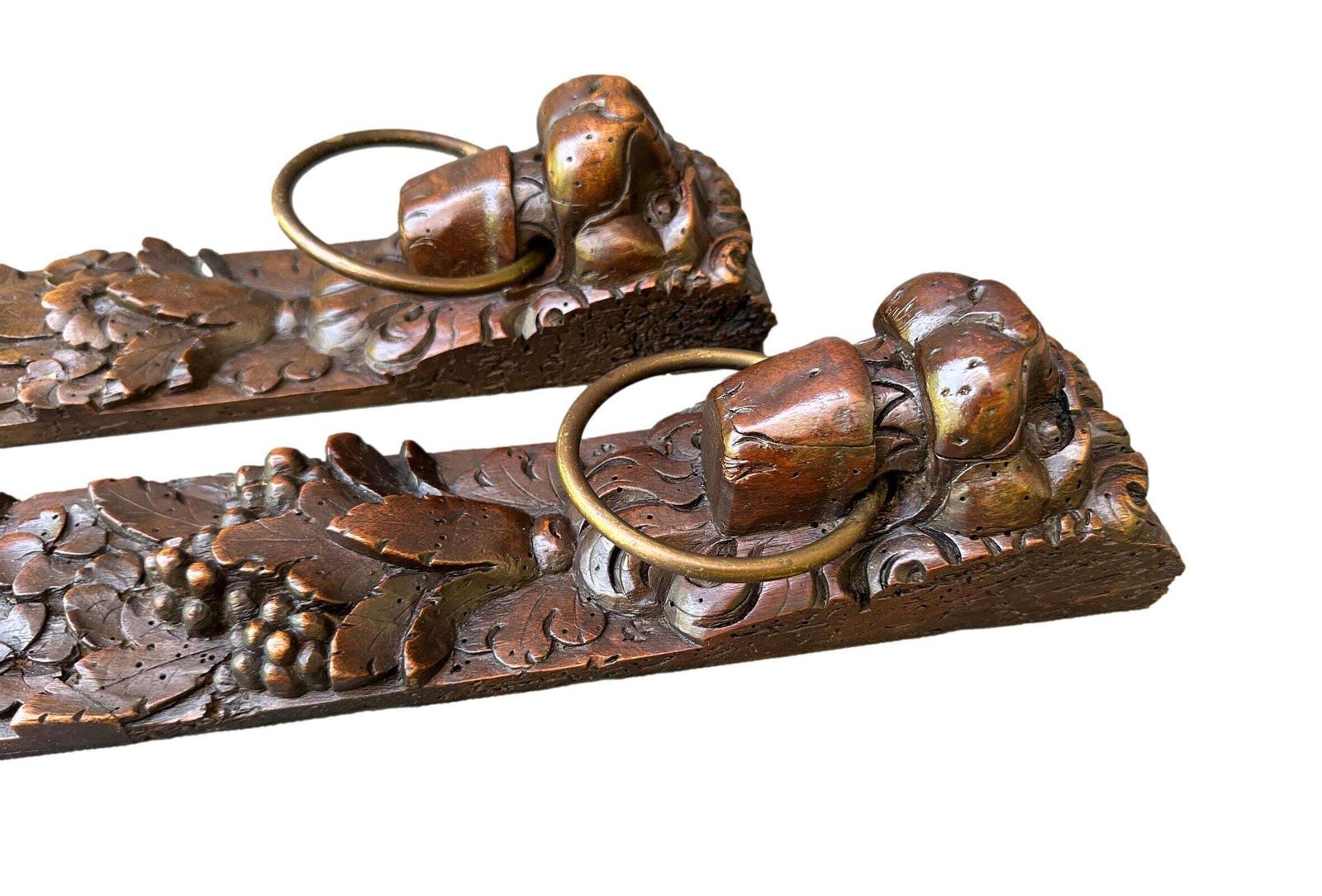 18th Century Carved Walnut Lion Ornaments – French Baroque Architectural Salvage, Château Decor photo vintage