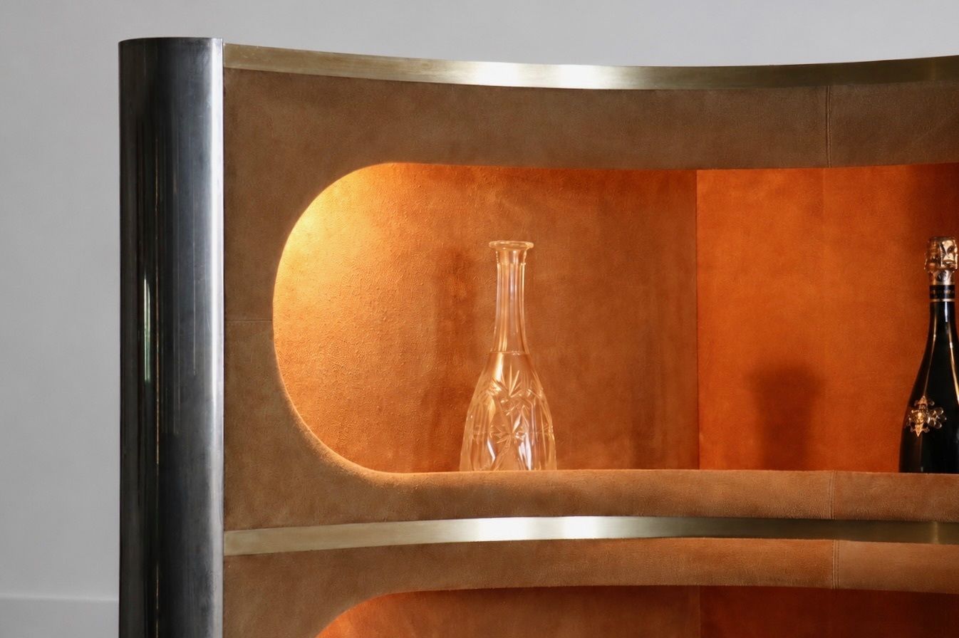 Suede And Chrome Dry Bar With Barstools In Cognac By Willy Rizzo, Italy 1970s photo Furniture