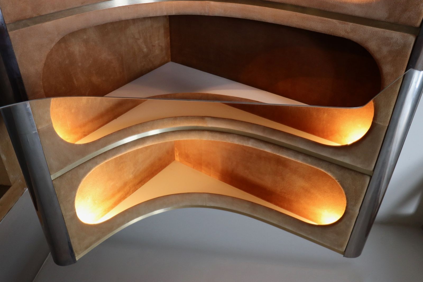 Suede And Chrome Dry Bar With Barstools In Cognac By Willy Rizzo, Italy 1970s photo 13800.0