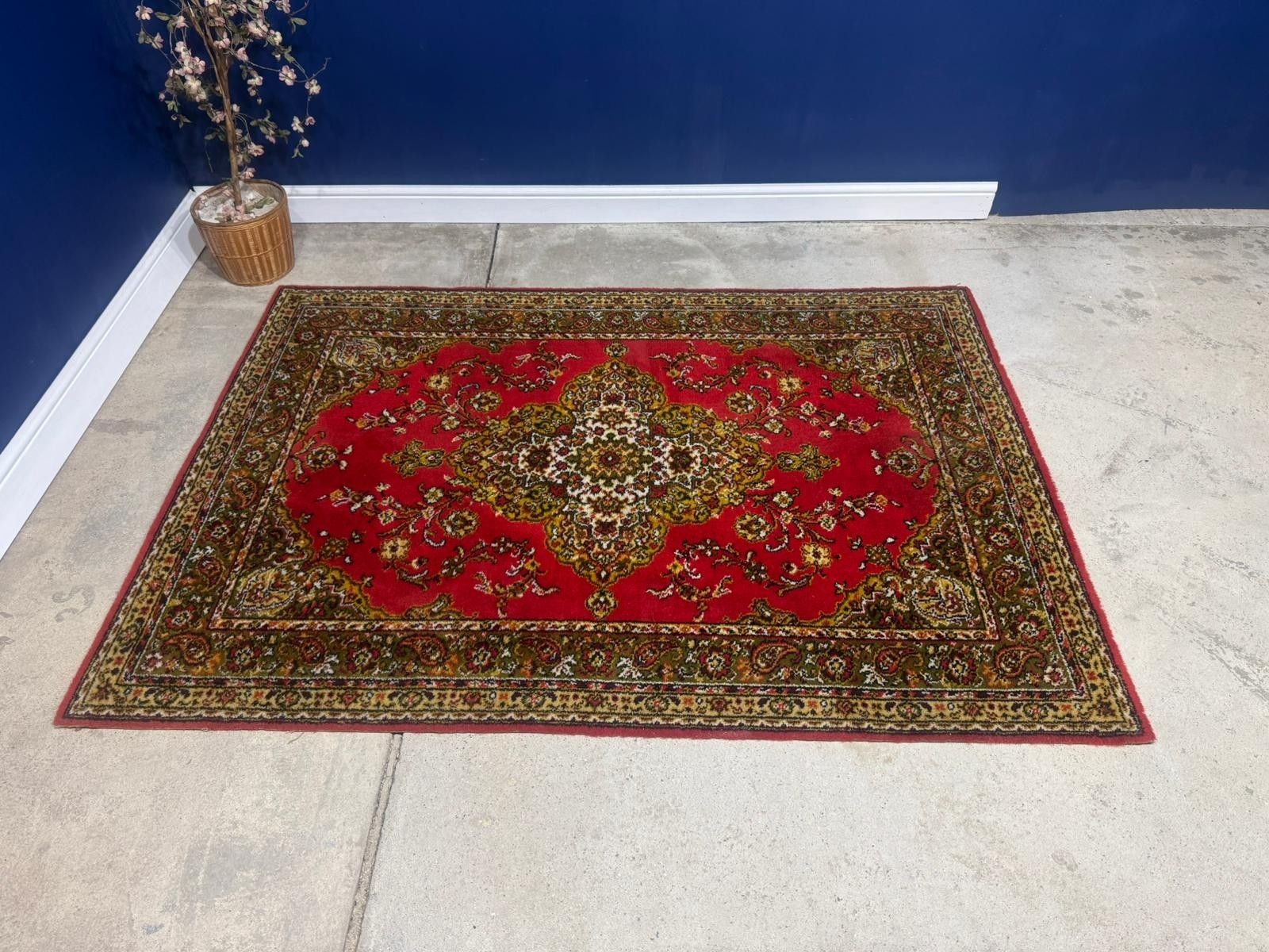 Woodward Grosvenor  Genuine British 100% Fine Worsted Wool Red Traditional photo Textiles