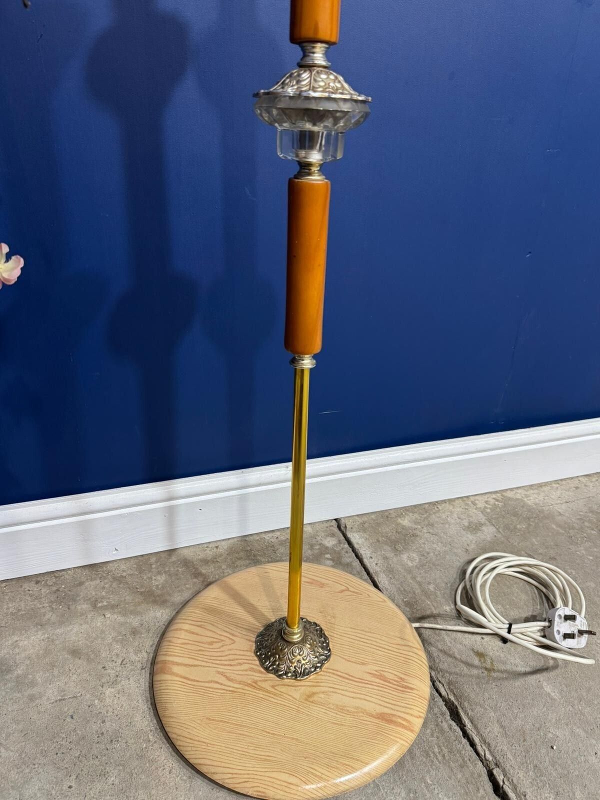 Vintage Mid Century Standard Lamp Floor Light Wood And Brass Boho Kitsch 1960s photo vinterior