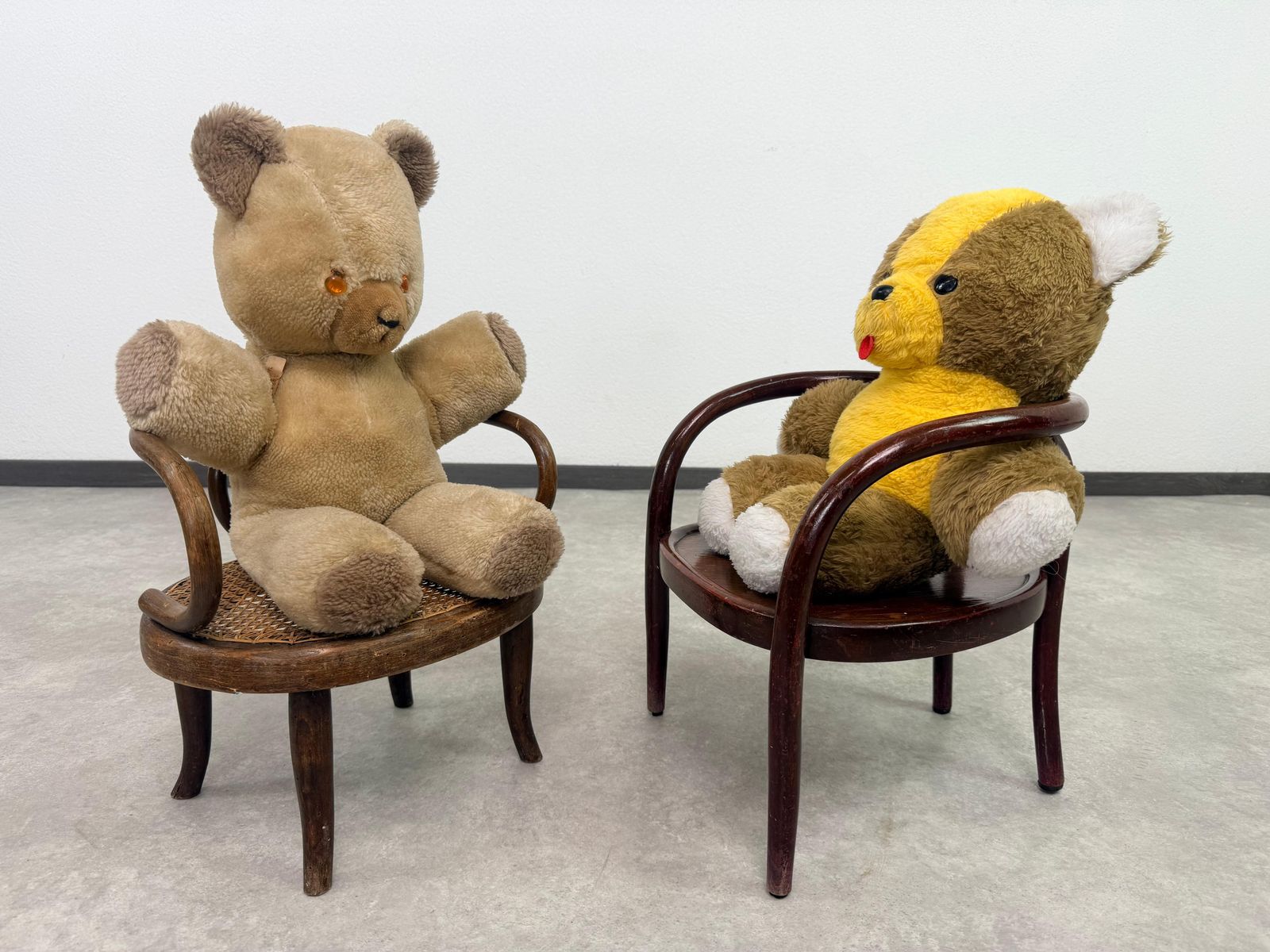 Bentwood Chair For Children No.105 By Thonet photo 554.0