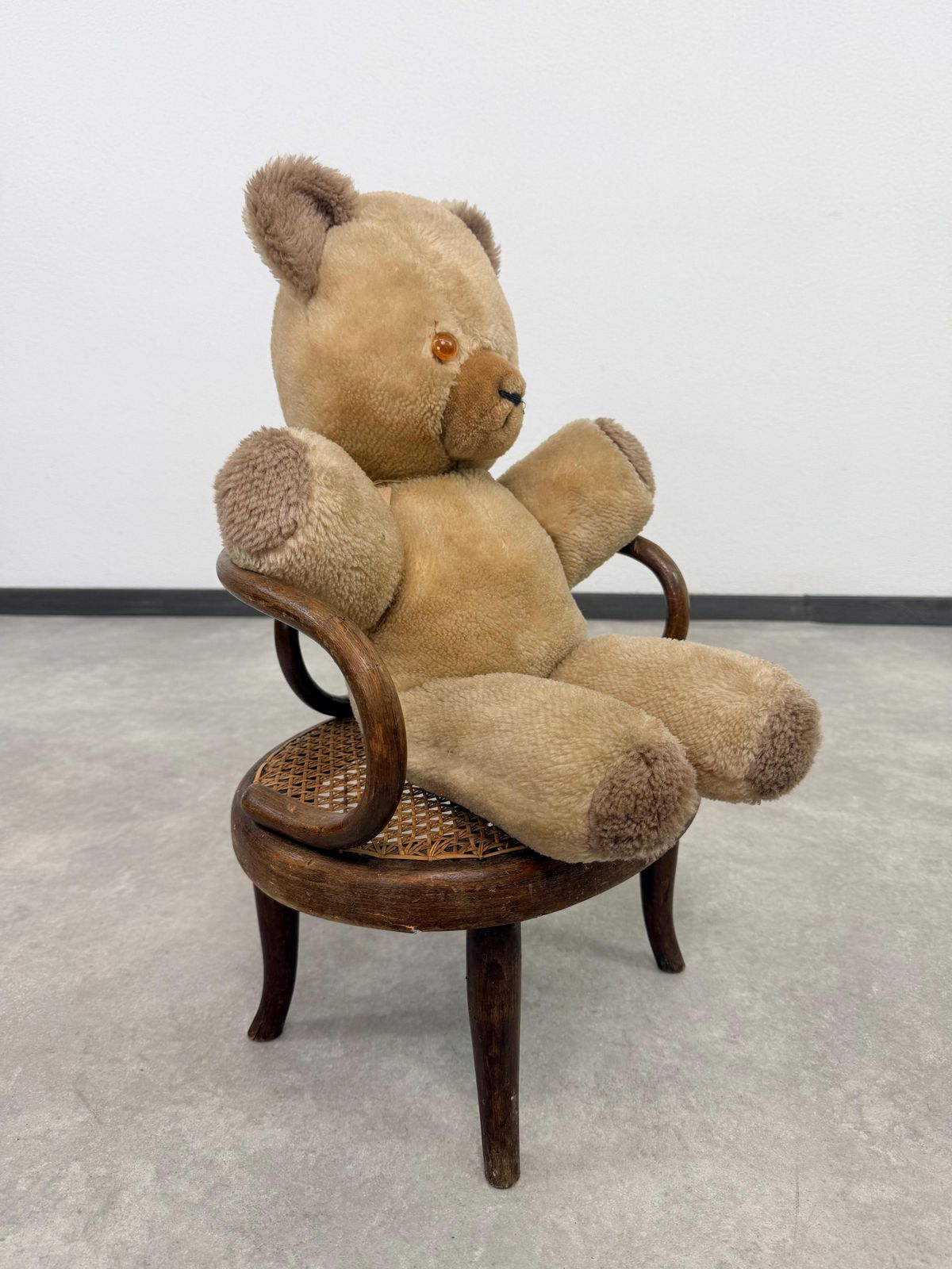 Bentwood Chair For Children No.105 By Thonet photo vinterior