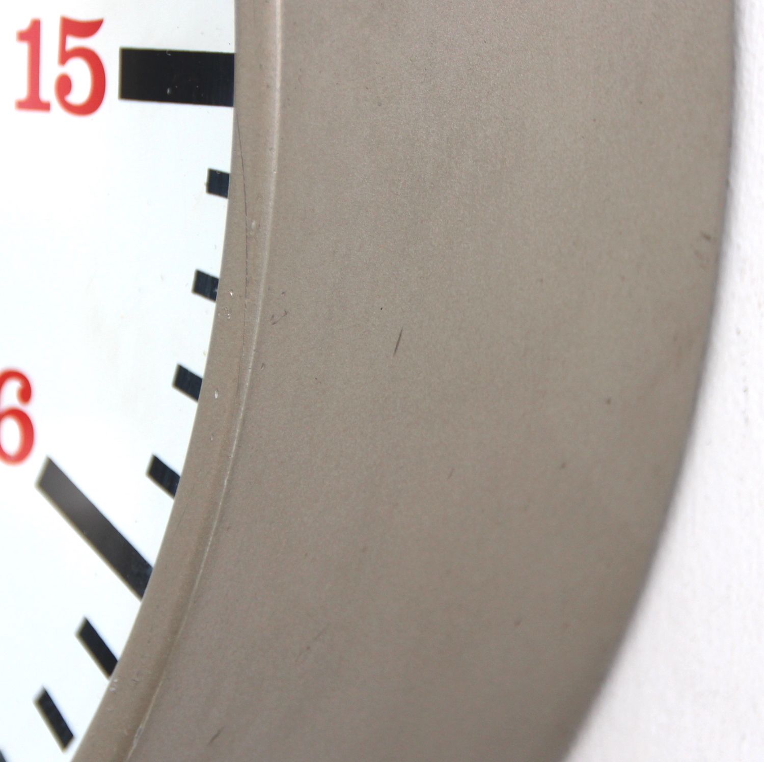 photo furniture Dated 1969 British Gpo Vintage Wall Clock. Fully Guaranteed. London Timepiece