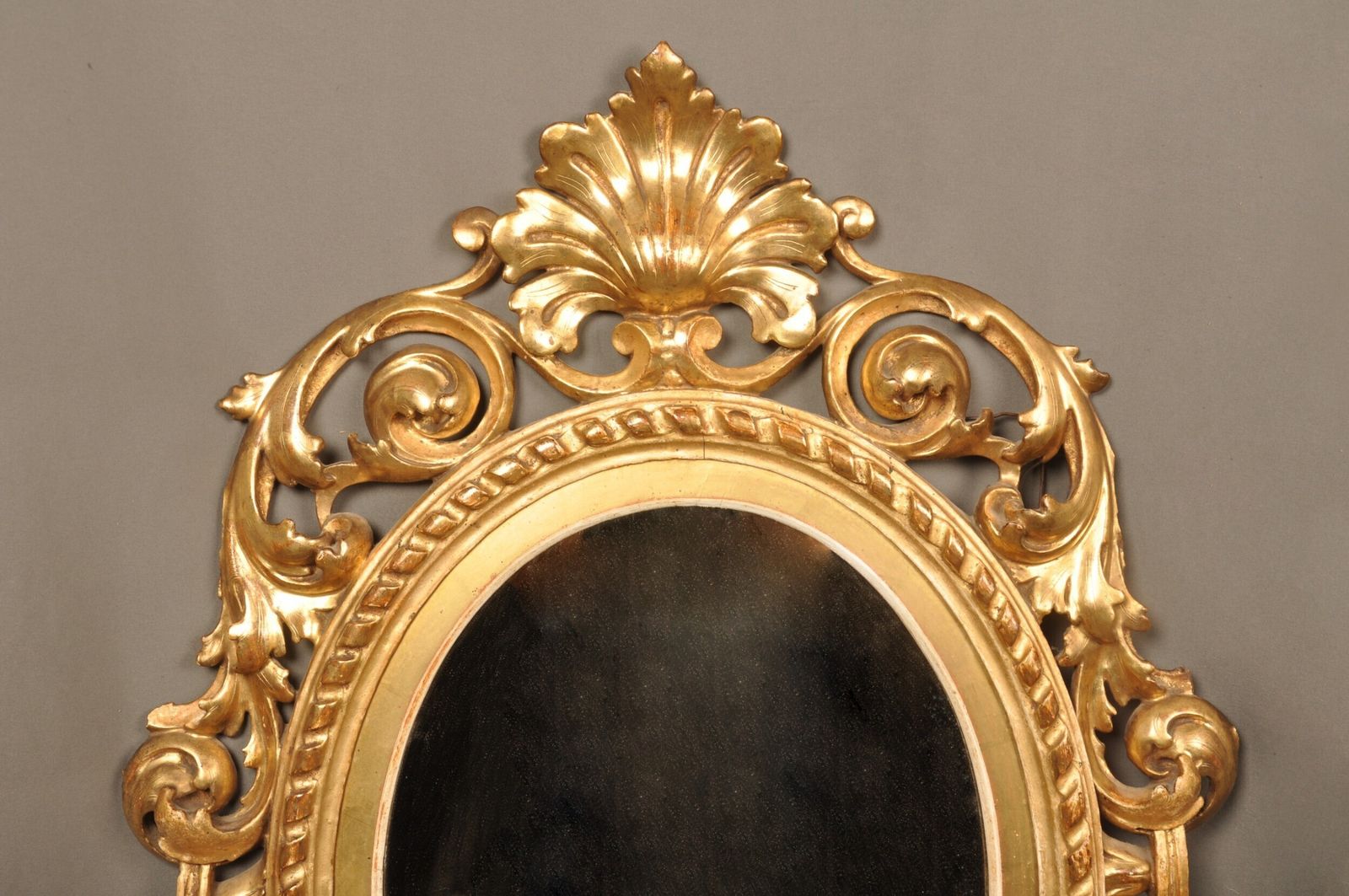 Late 18th Century Florentine Giltwood Oval Mirror photo furniture
