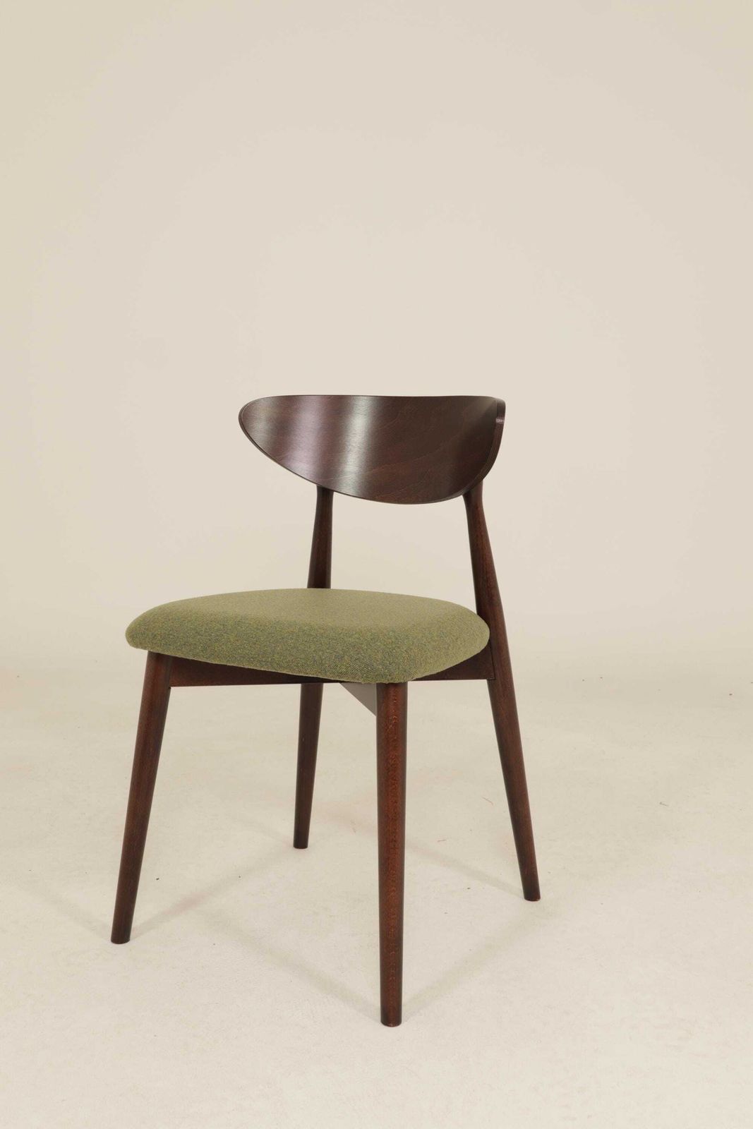 Modern Set Of 2 Dining Chairs, Avocado Green Farbic And Dark Walnut Beech Wood photo vinterior