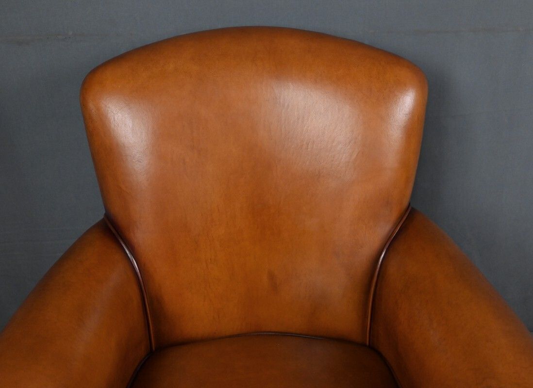 3030.0 Pair Of Leather Club Chairs – Reproduction photo