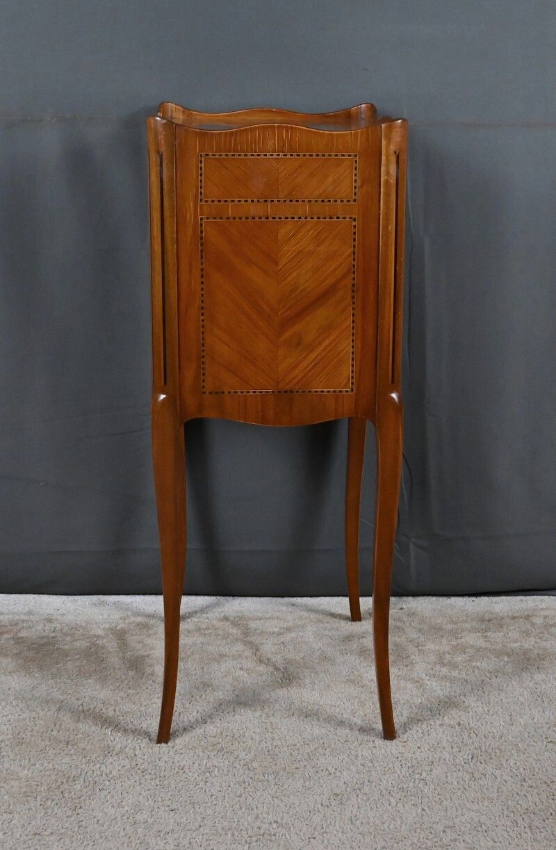 photo vintage Marquetry Coffee Table, Louis XV Louis XVI Transitional Style – Mid 20th Century