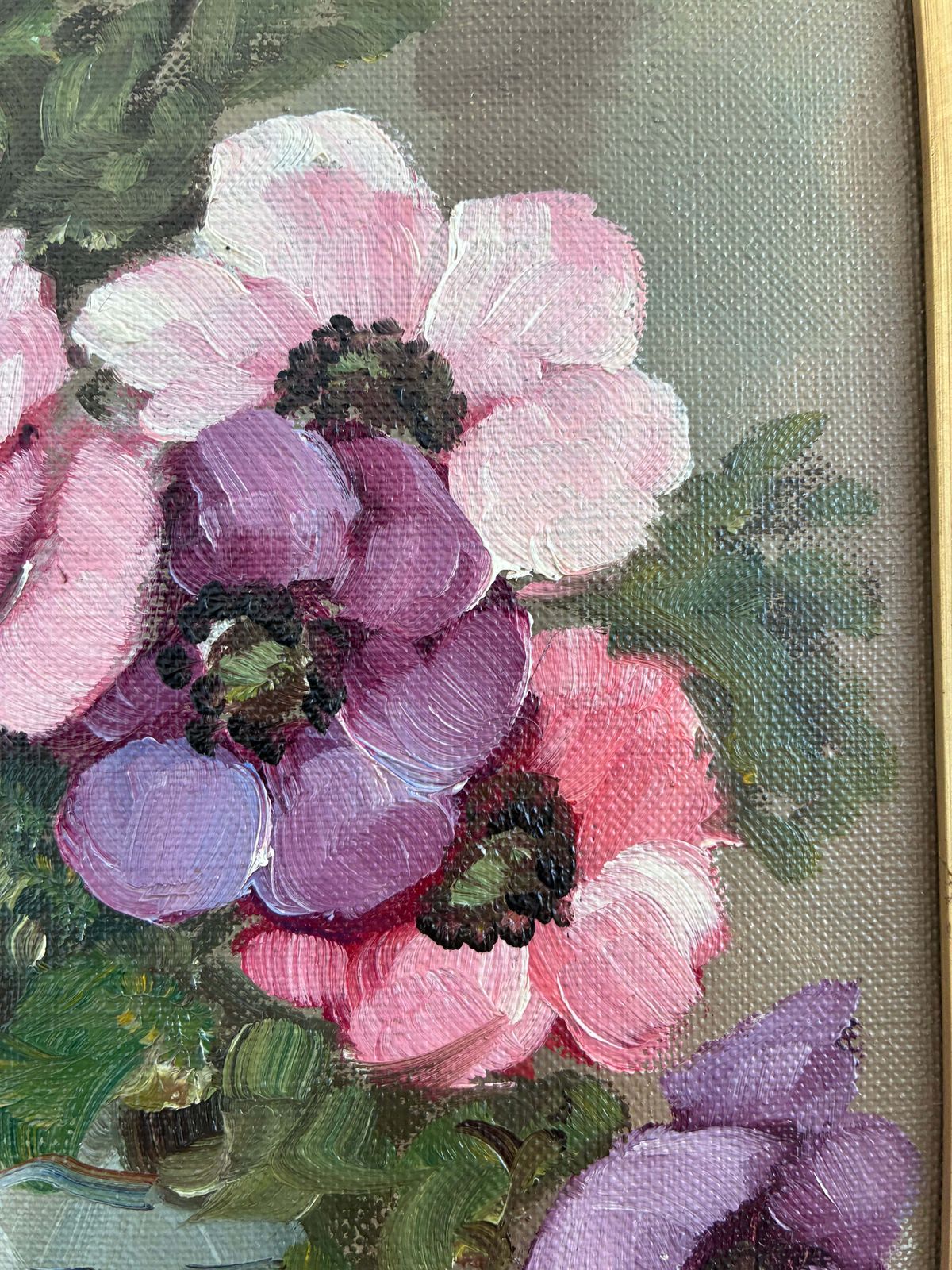 photo furniture Vintage Original Flower Oil Painting, Signed Floral Still Life