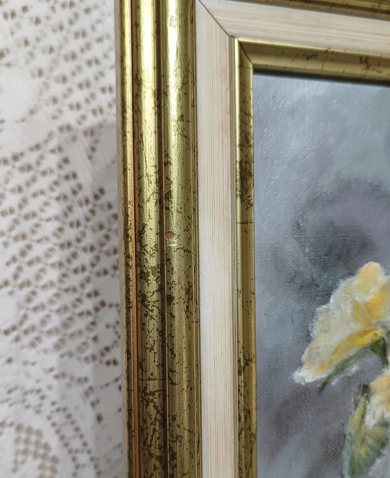 photo furniture Floral Oil Painting Still Life Yellow Flowers In A Glass Signed.