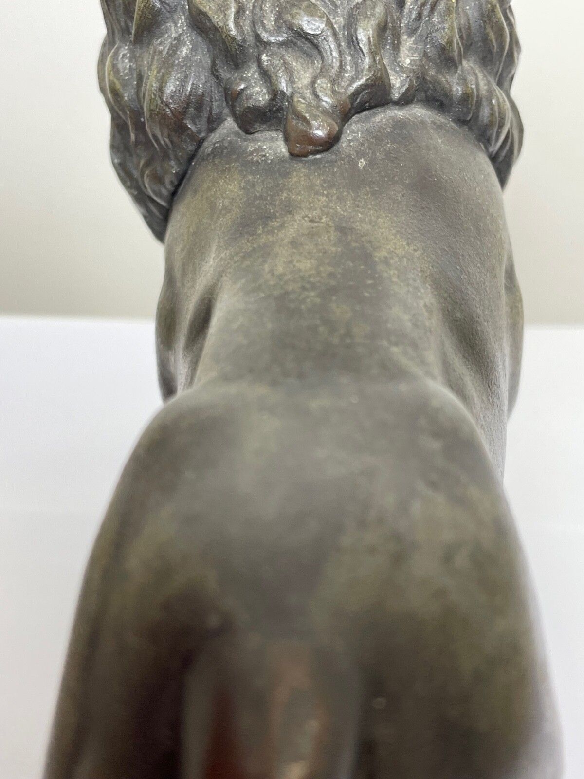Kunst Bronzen beeldje van een leeuw, 19e eeuw photo