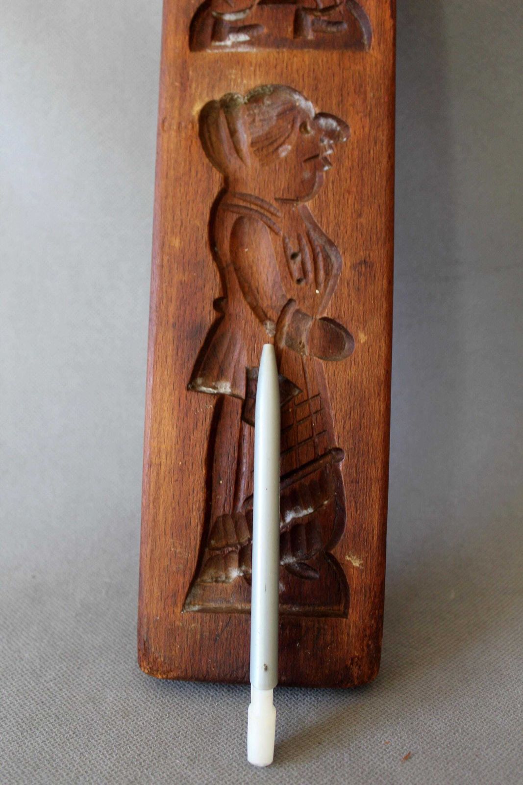 Tall Antique Hand Carved Gingerbread Springerle Mold, Speculoos Cookie Mold, Couple, Man And Lady, Traditional Clothing, Kitchenalia 47 Cm photo vintage