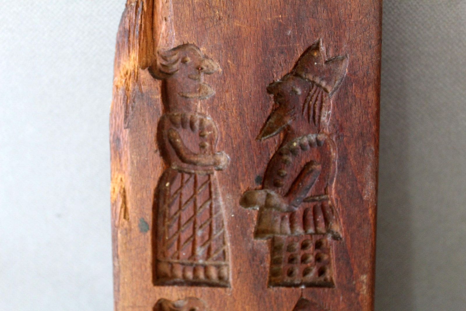 Tall Antique Hand Carved Gingerbread Springerle Mold, Speculoos Cookie Mold, Couple, Man And Lady, Traditional Clothing, Kitchenalia 45 Cm photo Home Decor