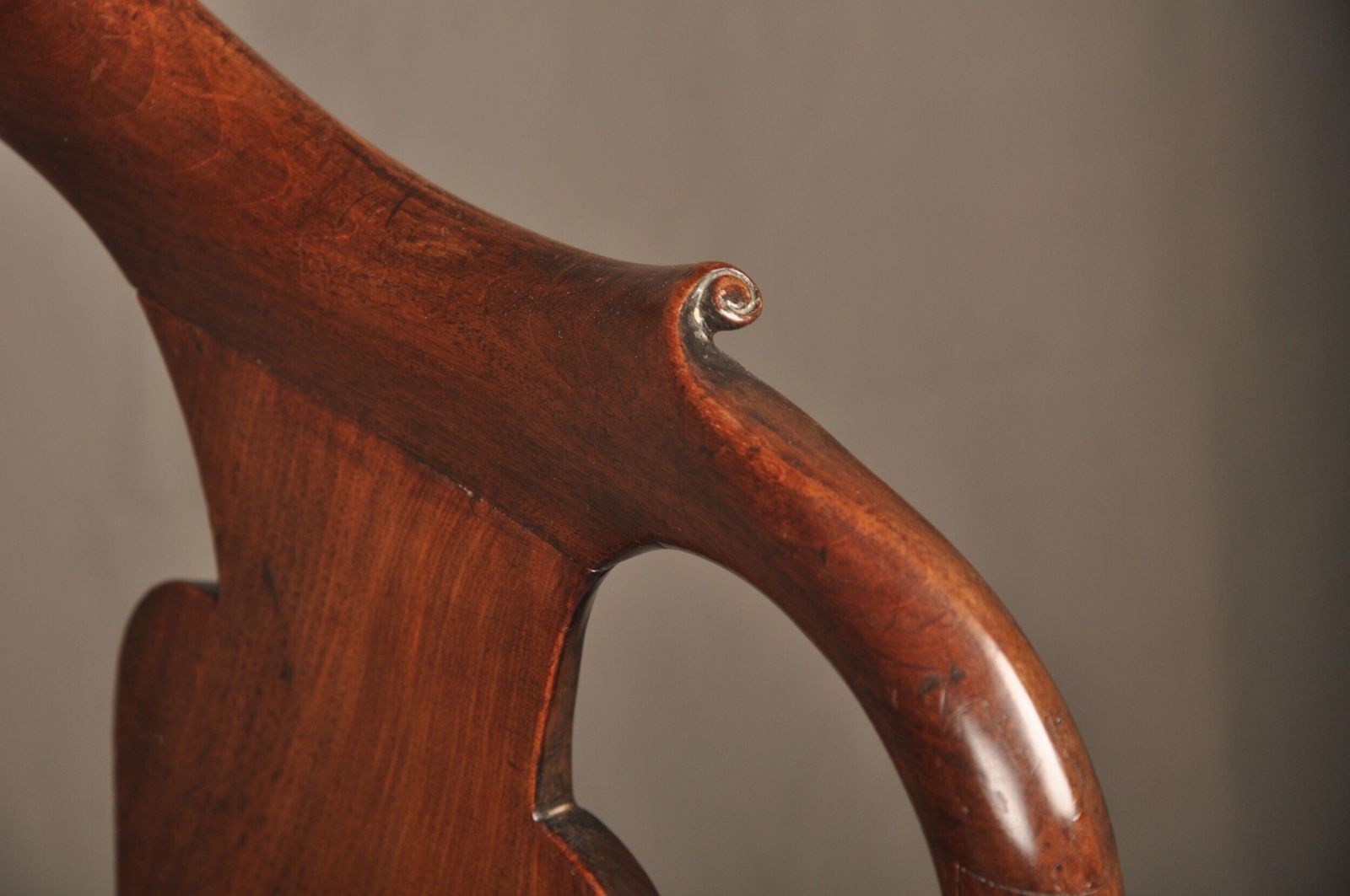 A Fine Pair Of George I Mahogany Side Chairs photo 2900.0