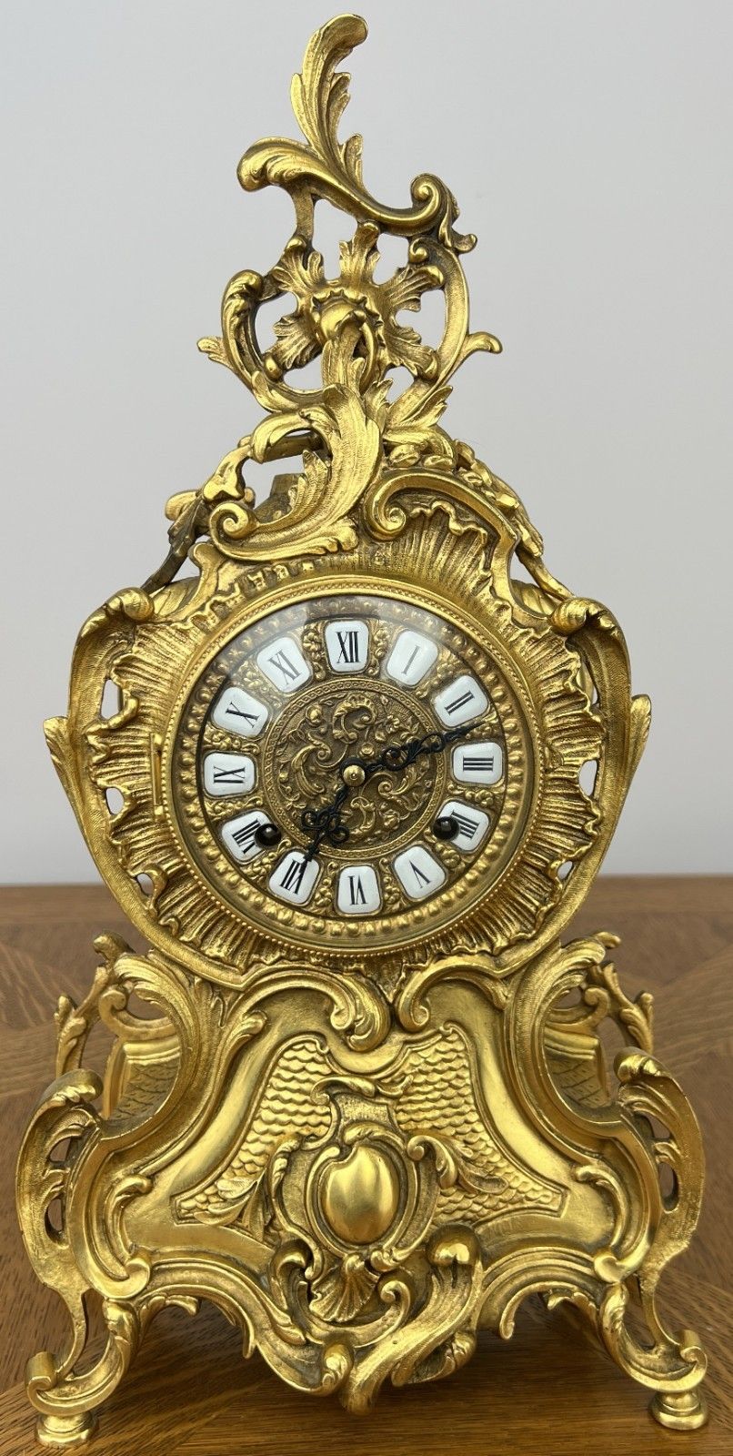 Clock Vintage Brass Rococo Mantel Clock Ornate Decorative Design Lot 6037