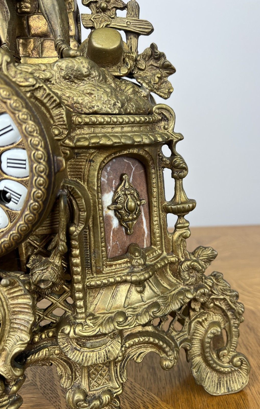 Home Decor Clock Vintage Brass Figurine Mantel Clock Ornate Decorative Table Clock Lot 6054 photo