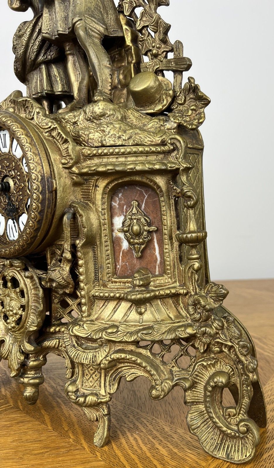 photo vinterior Clock Vintage Brass Figurine Mantel Clock Ornate Decorative Table Clock Lot 6054