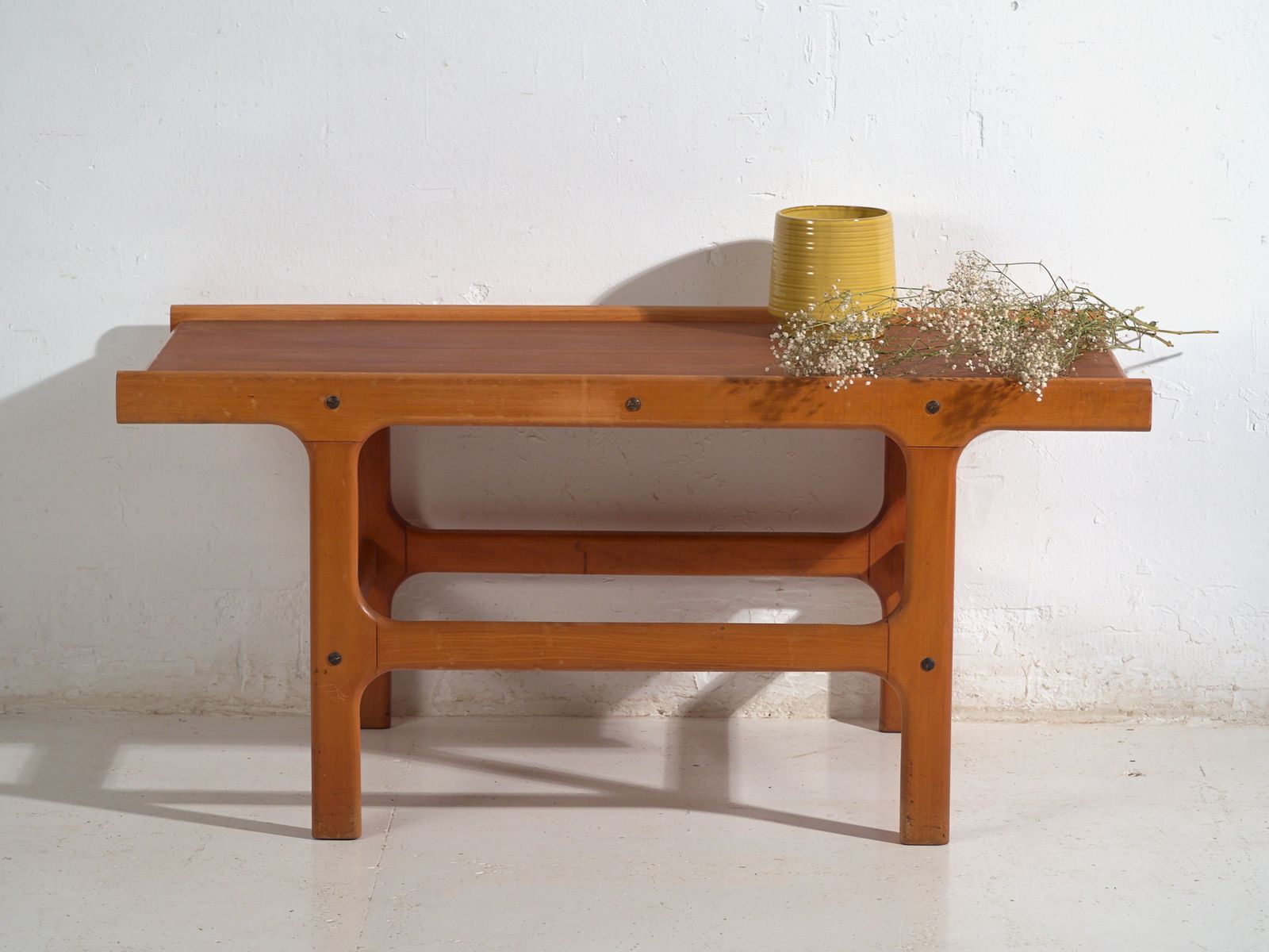 photo furniture Vintage Scandinavian Style Coffee Table In Teak And Beech  Scandinavia Circa 1960