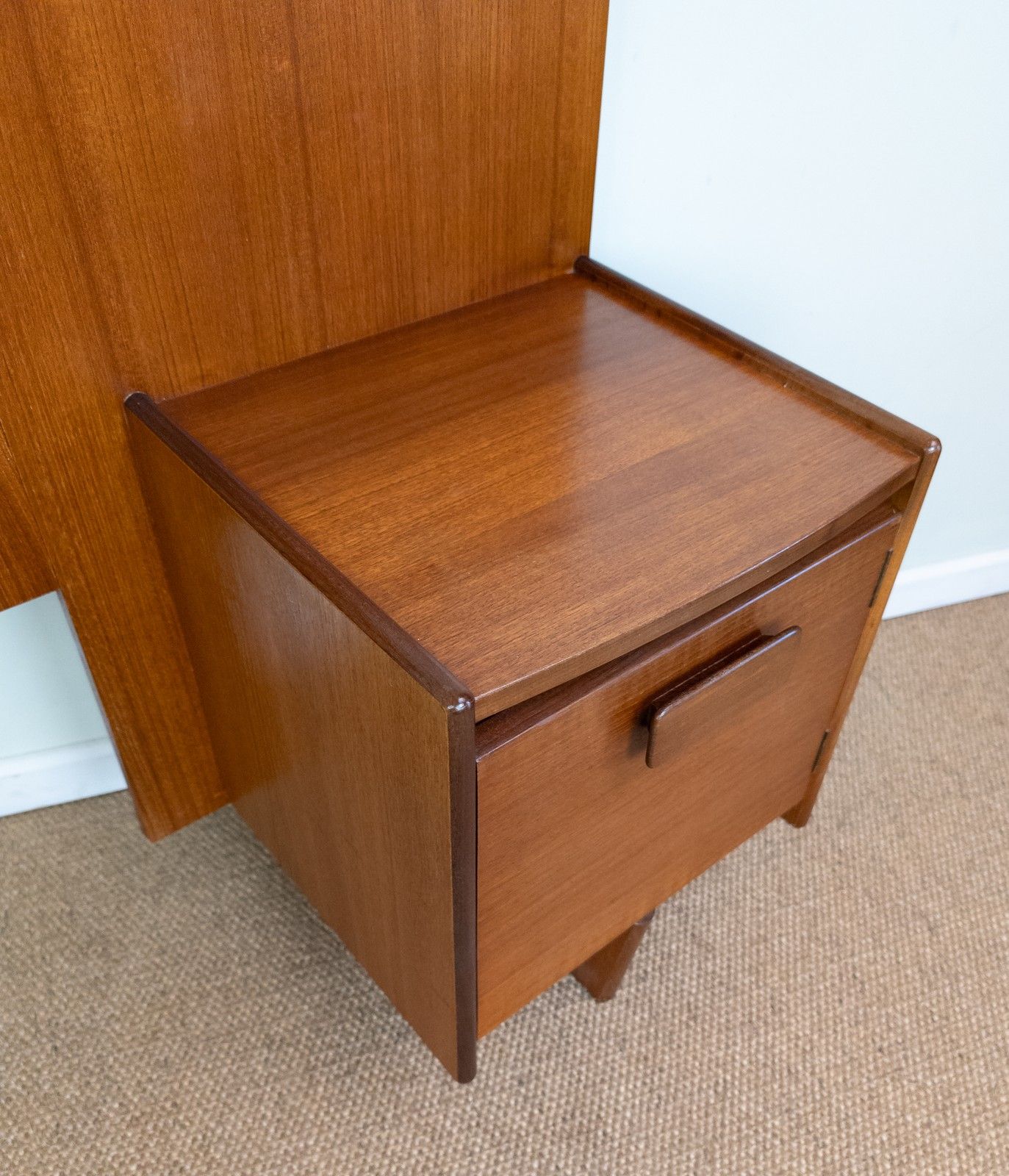 photo furniture Vintage Mid Century White Newton Teak King Size Headboard With Bedside Cabinets