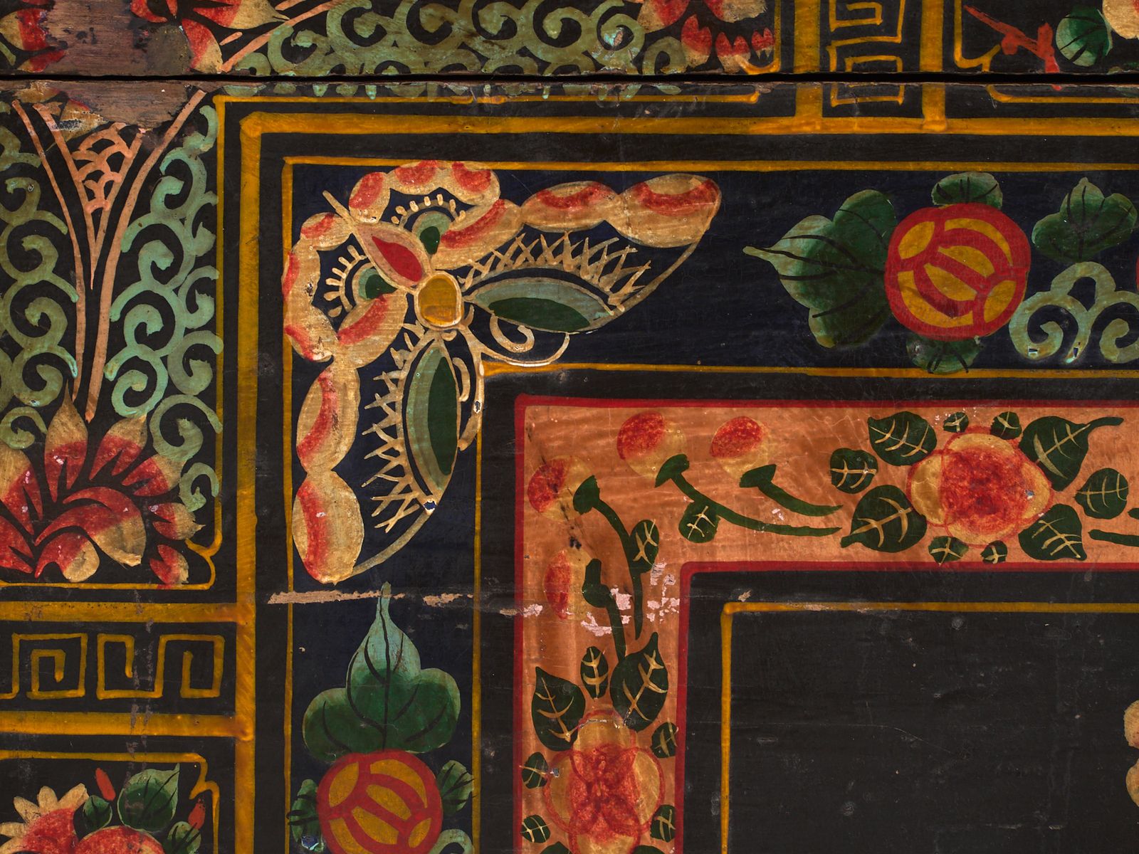 photo furniture Antique Painted Chinese Trunk In Pine Wood – China, Circa 1900