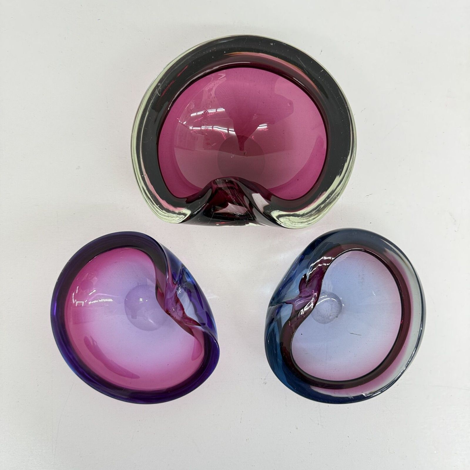 Set van 3 Murano sommerso roze glazen schalen, jaren 1970