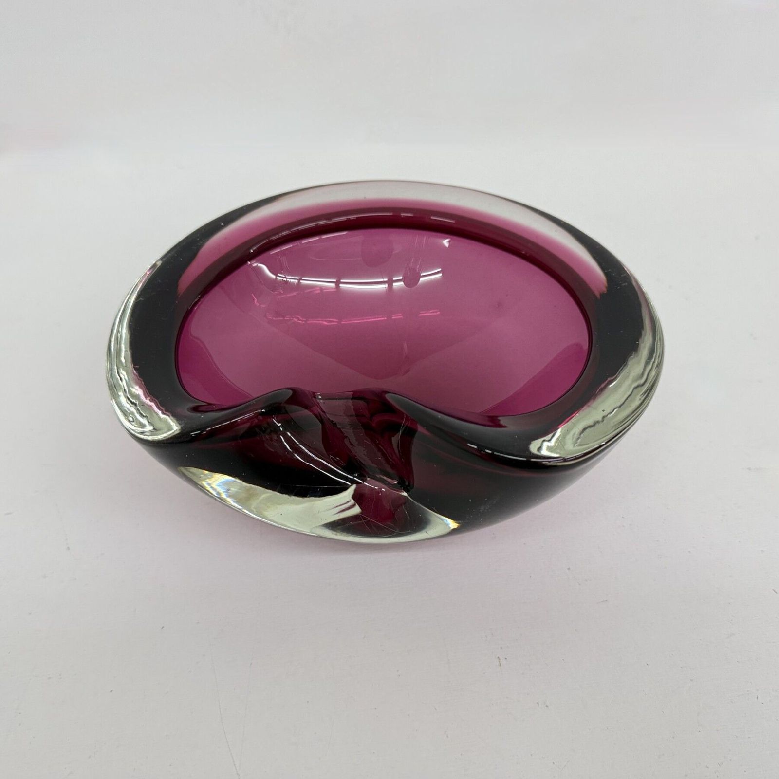photo furniture Set van 3 Murano sommerso roze glazen schalen, jaren 1970