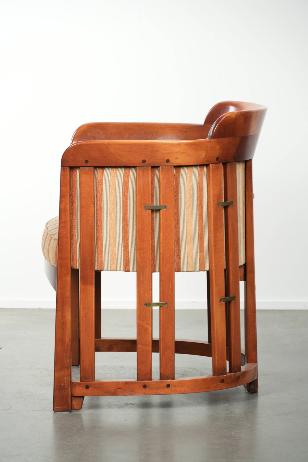 Schuitema Design eet-/occasionalstoel uit de Shaker-serie, met luxe gele bekleding photo 445.0