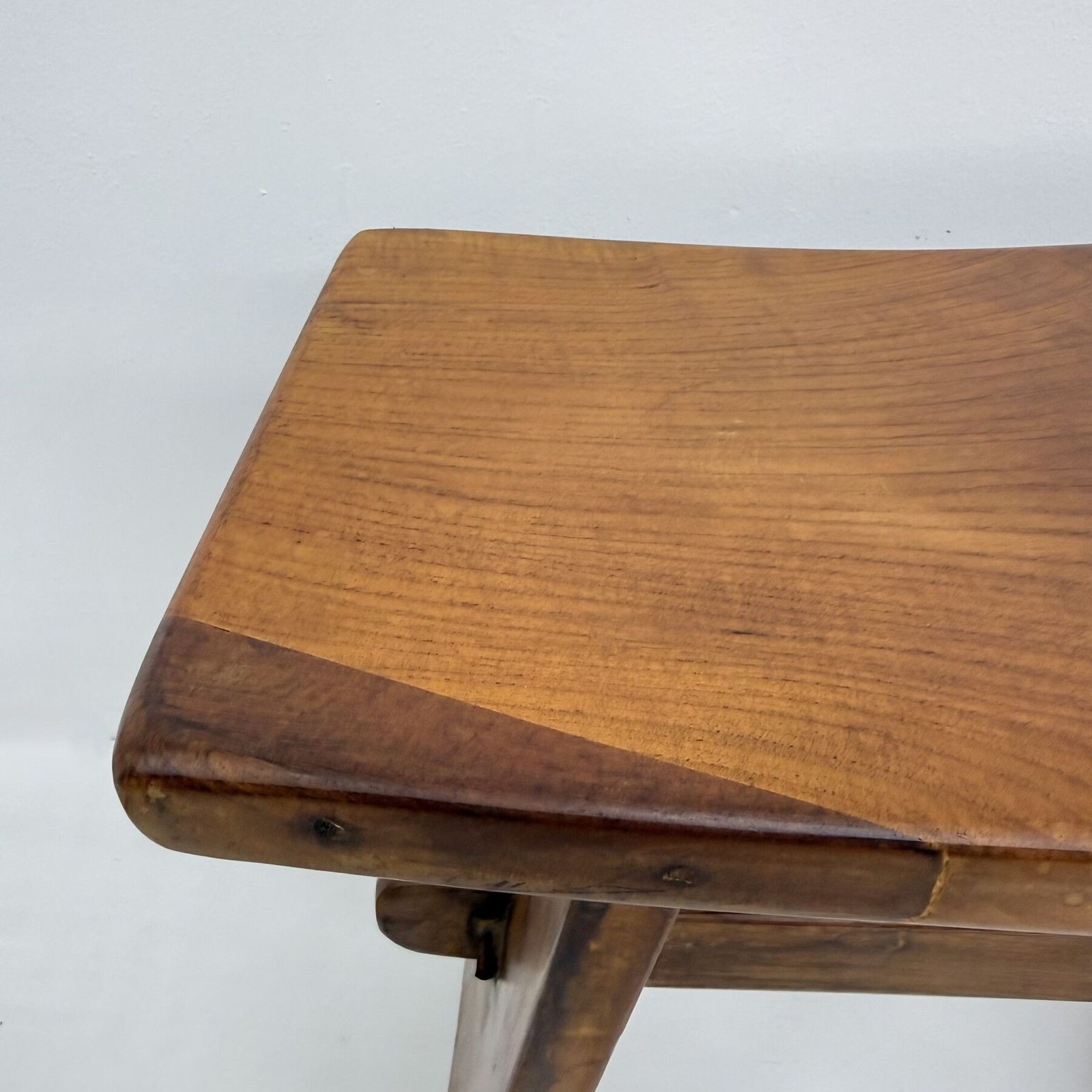 Tabouret en bois massif de style Brutalist Japandi, années 1970 photo buy