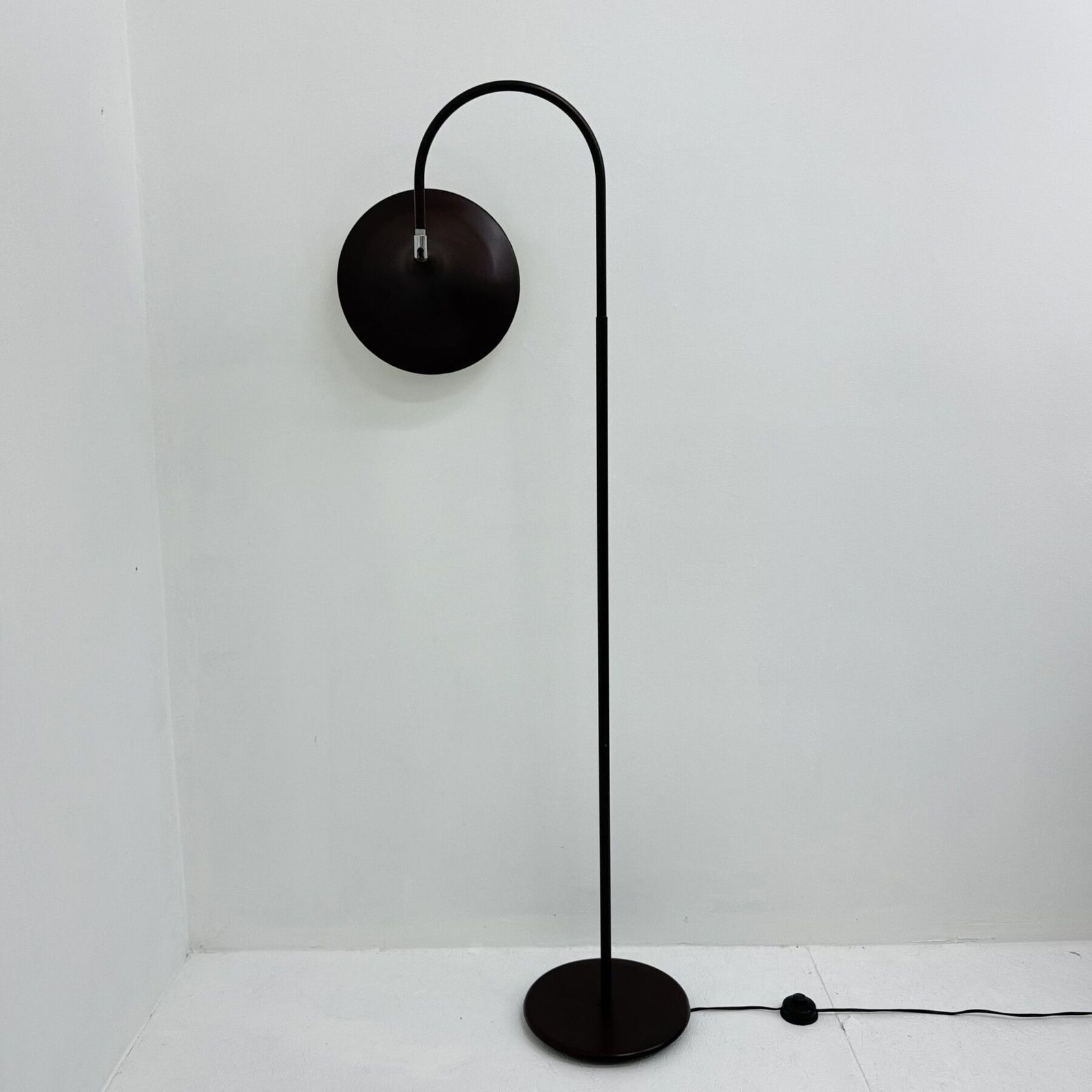photo furniture Hala Zeist Trumpet Brown Minimalist Floor Lamp , 1970s Dutch Design