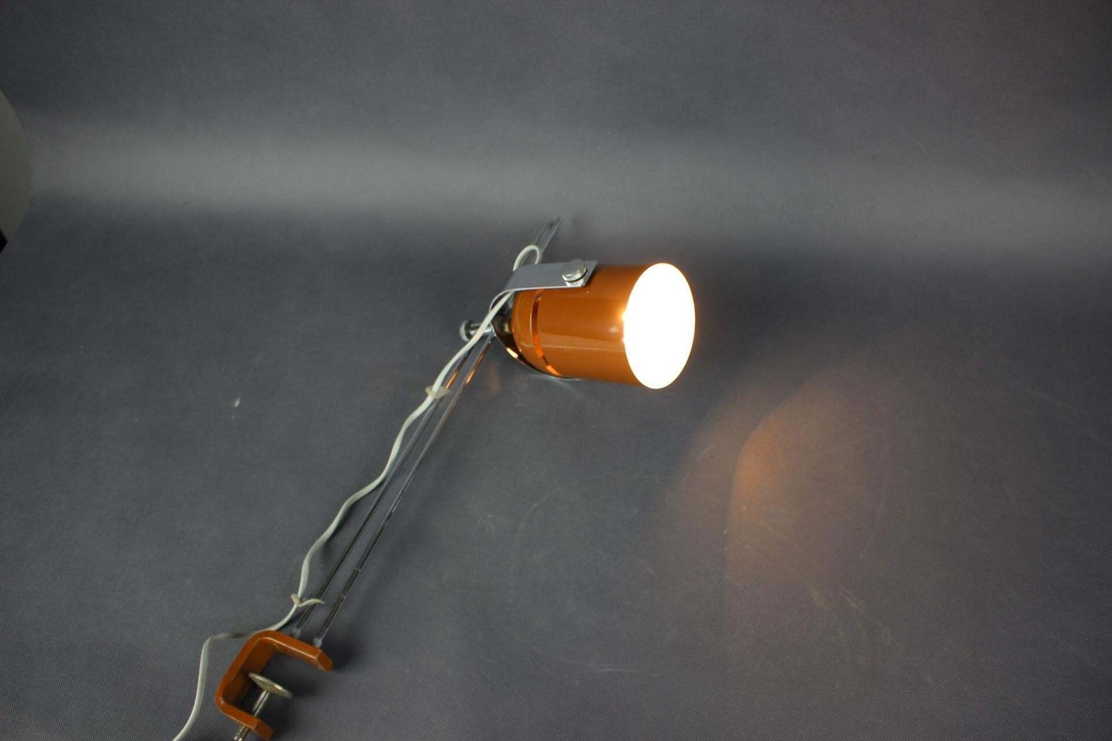 photo furniture Lampe de bureau mid-century à pince réglable par Stanislav Indra, Tchécoslovaquie, années 1970