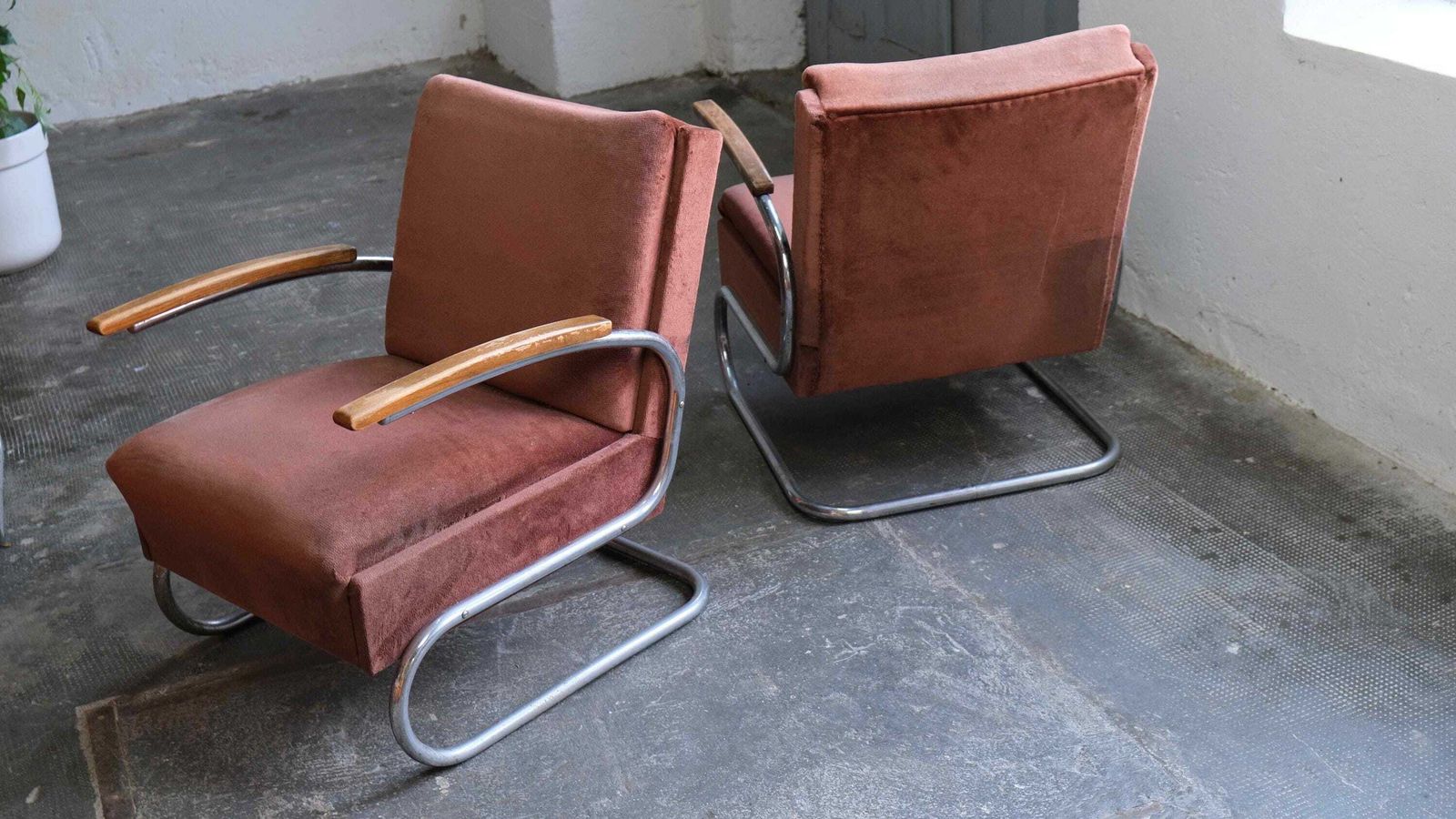 Bauhaus Armchair S 411 With Reddish Brown Velvet Upholstery / Thonet License photo furniture
