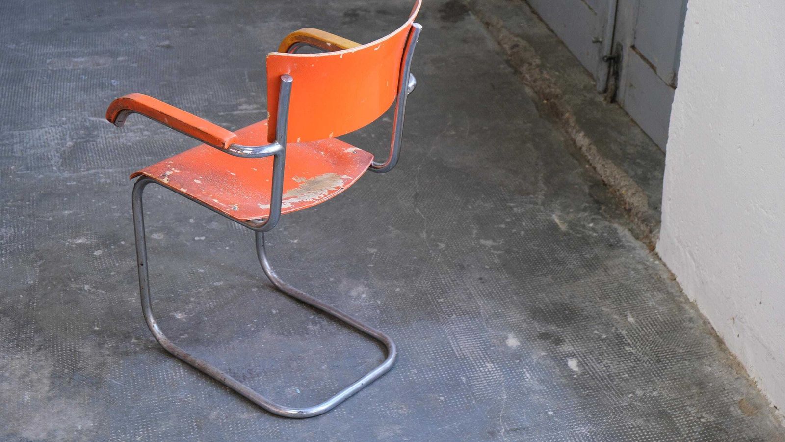 Bauhaus Cantilever Chair With Armrests In Orange From The 1930s #2 photo vinterior