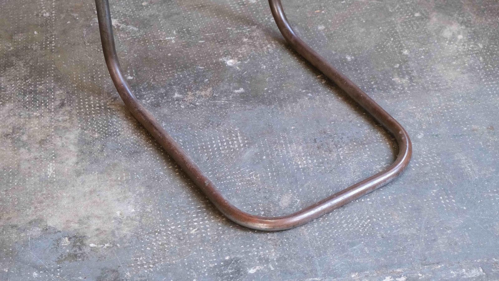 Bauhaus Cantilever Chair After Mart Stam, Honey Brown photo Furniture