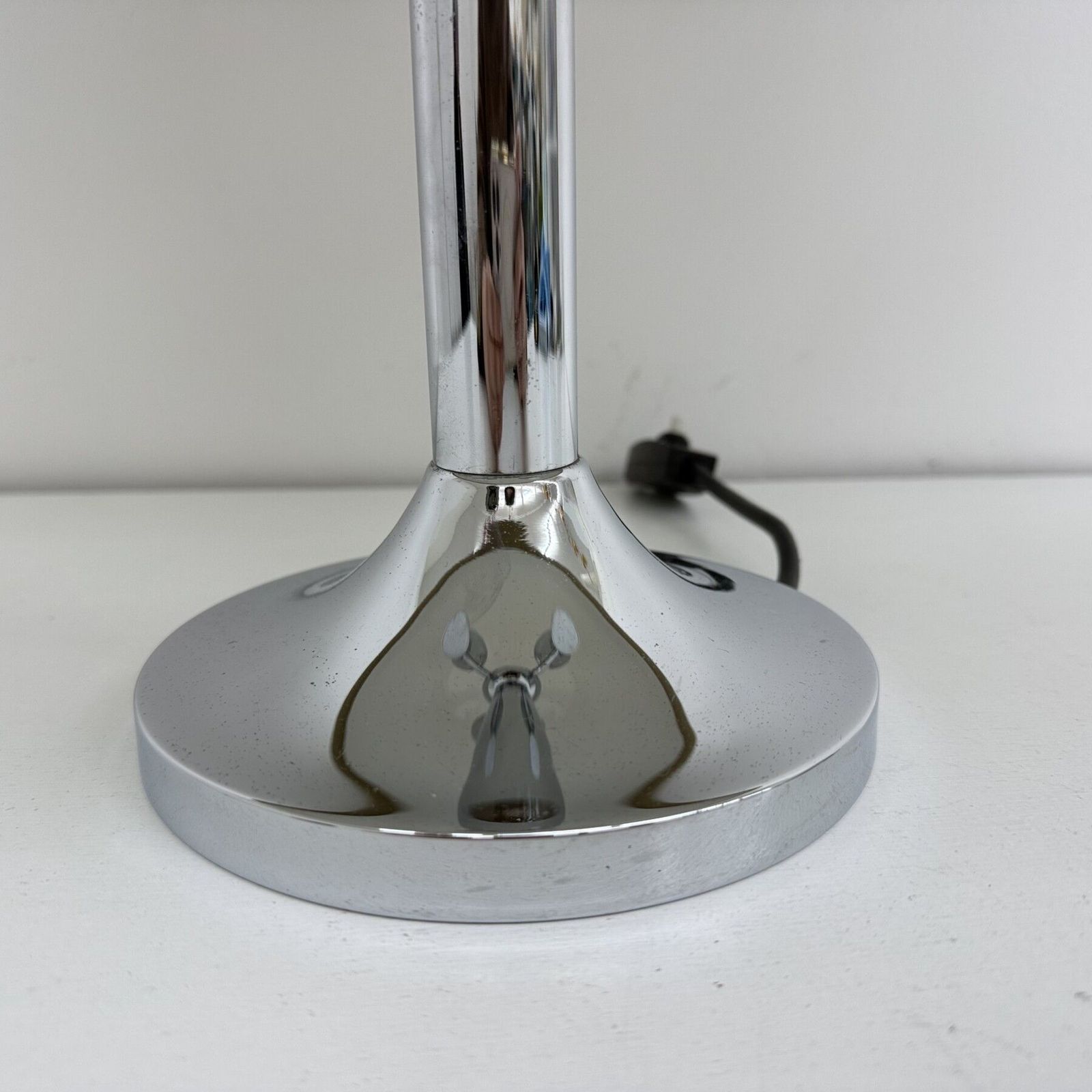 photo furniture Mid Century Mushroom Table Lamp With Chrome Base , 1970s