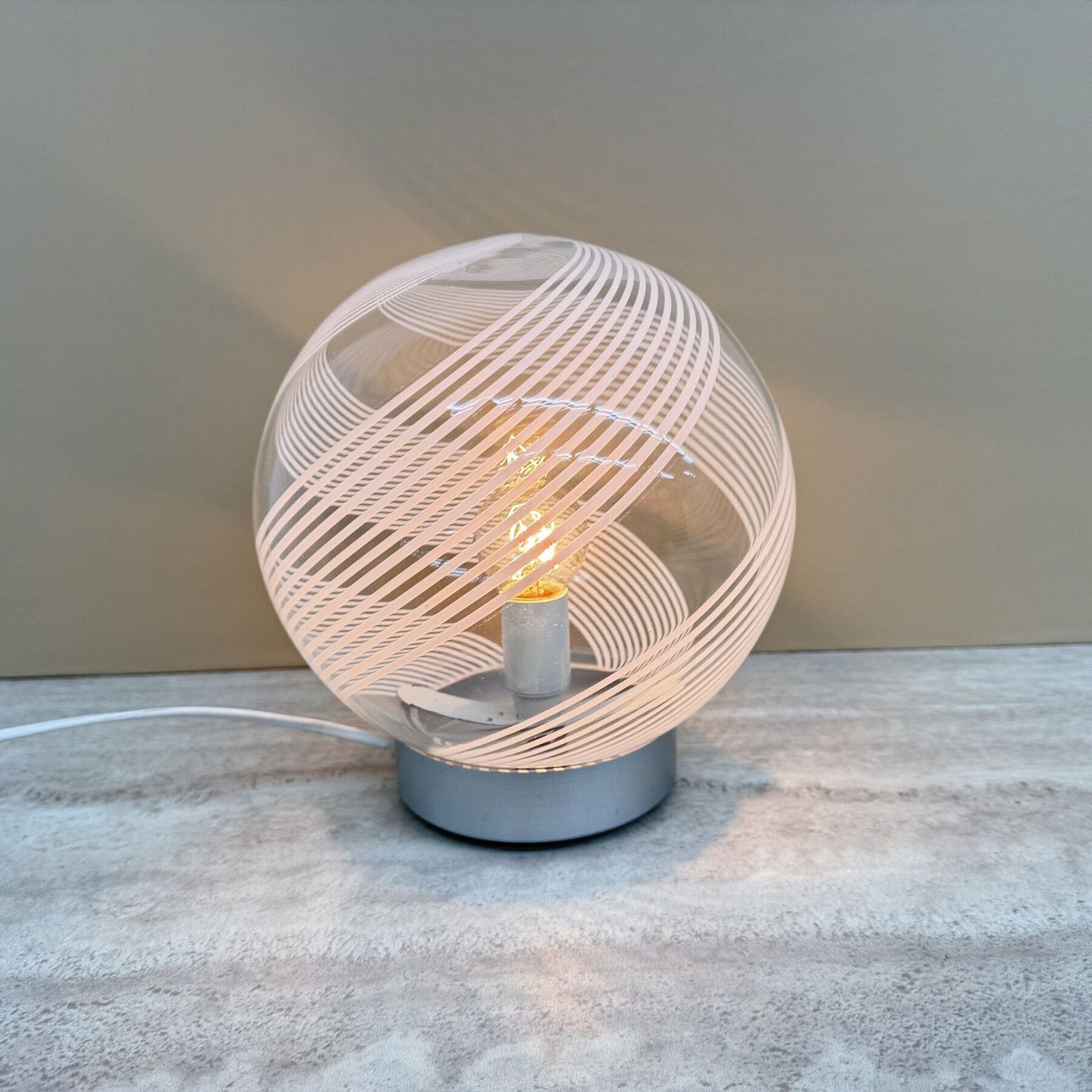 photo vintage Mid Century Design Swirl Glass Table Lamp , 1970s Italy