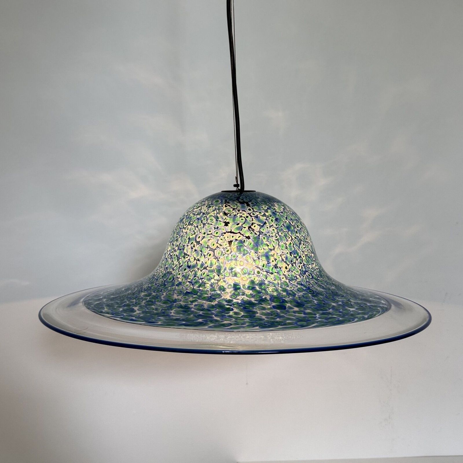 photo furniture Blauwe Murano glazen hanglamp Neverrino van Gae Aulenti voor Vistosi, Italië, jaren 1970