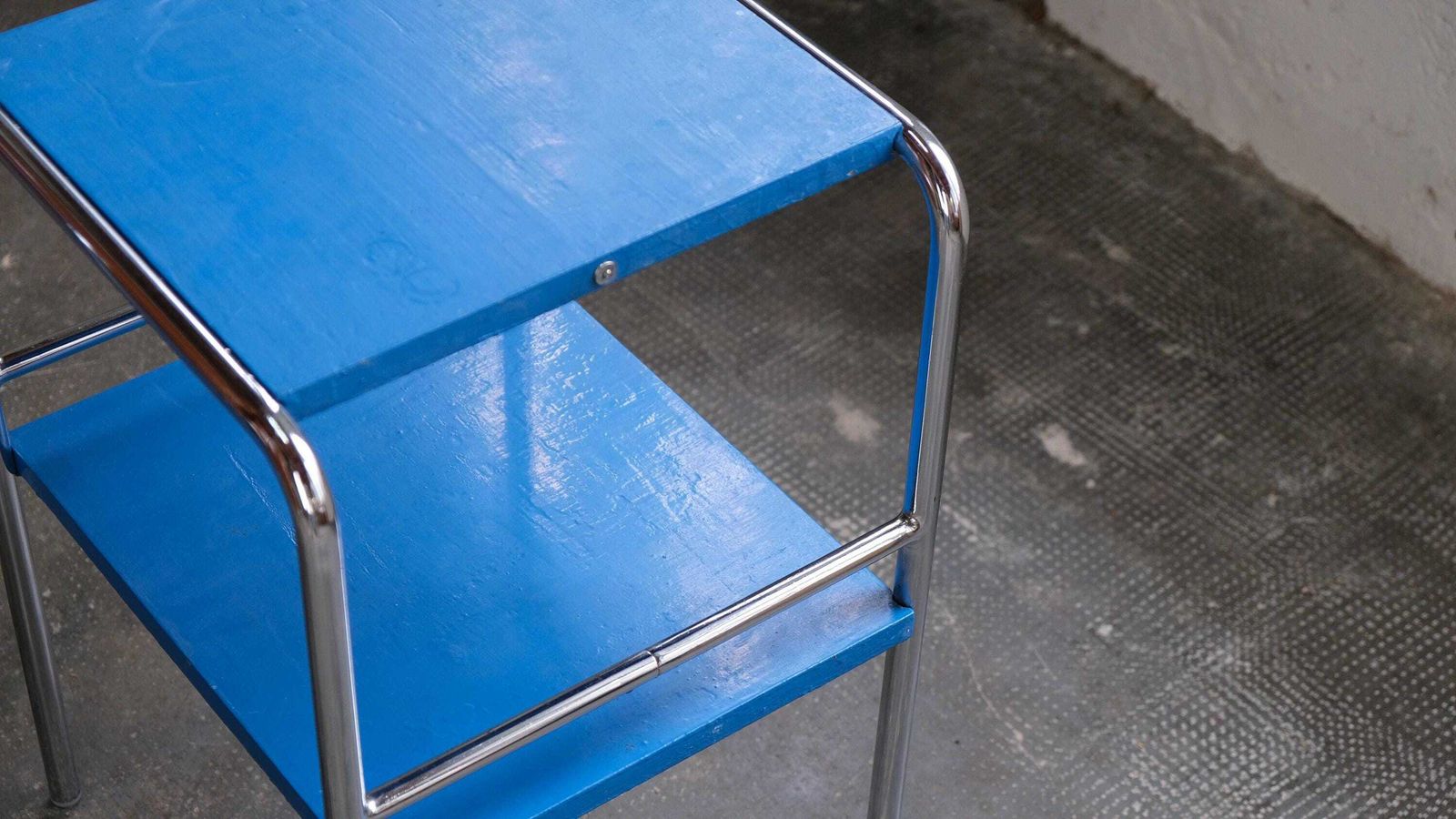 photo furniture Set Of Two Bauhaus Bedside Tables By Mücke Melder In Blue