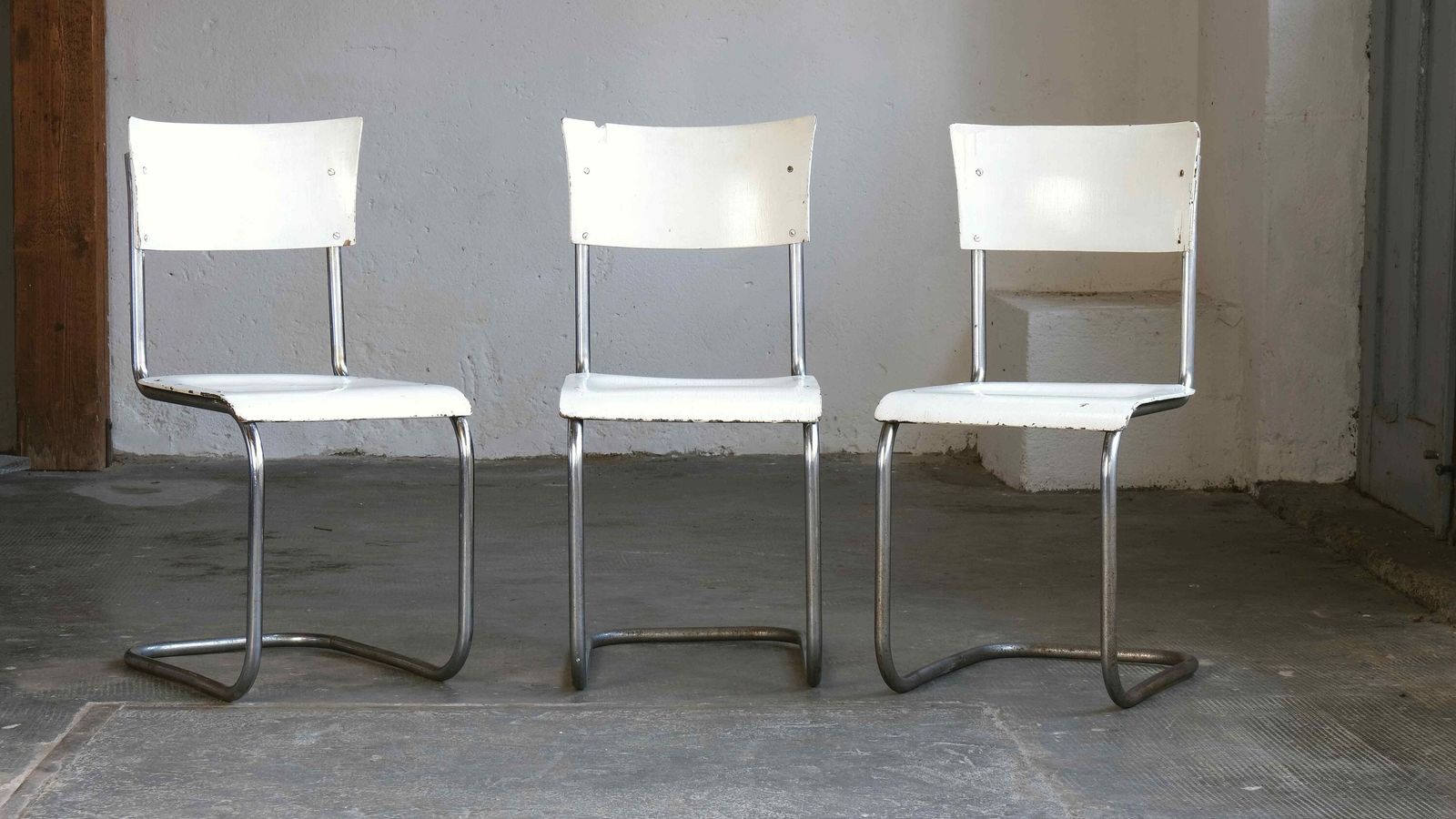 1 Of 3 Bauhaus Cantilever Chairs, White photo furniture