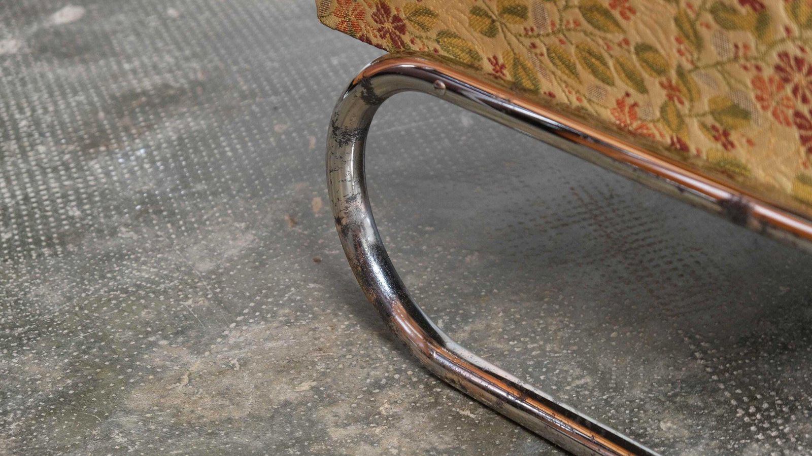 Bauhaus Armchair S 411 With Floral Pattern / Thonet License photo vinterior
