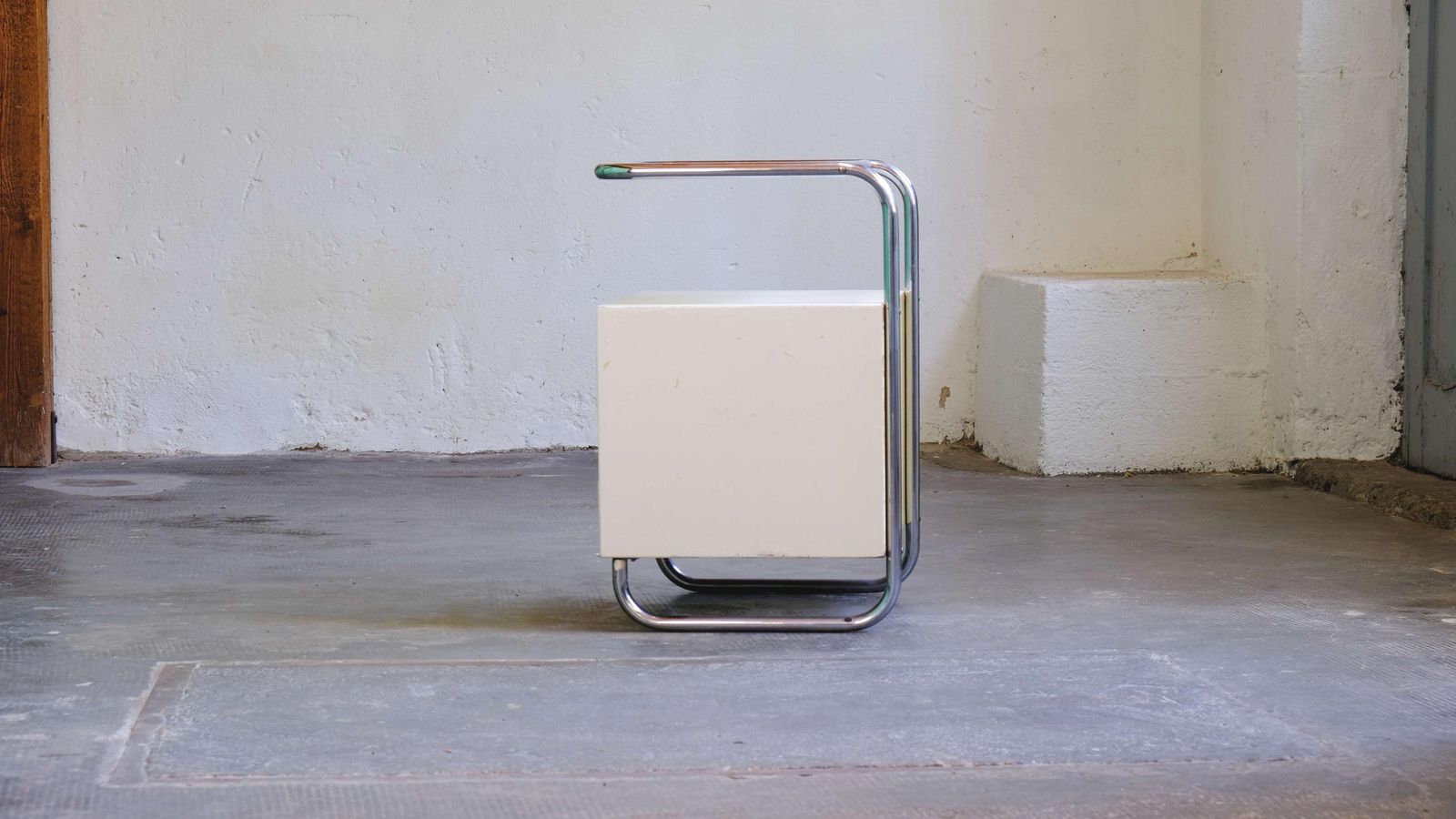 White Art Deco Tubular Steel Bedside Table With Glass Top photo 592.0